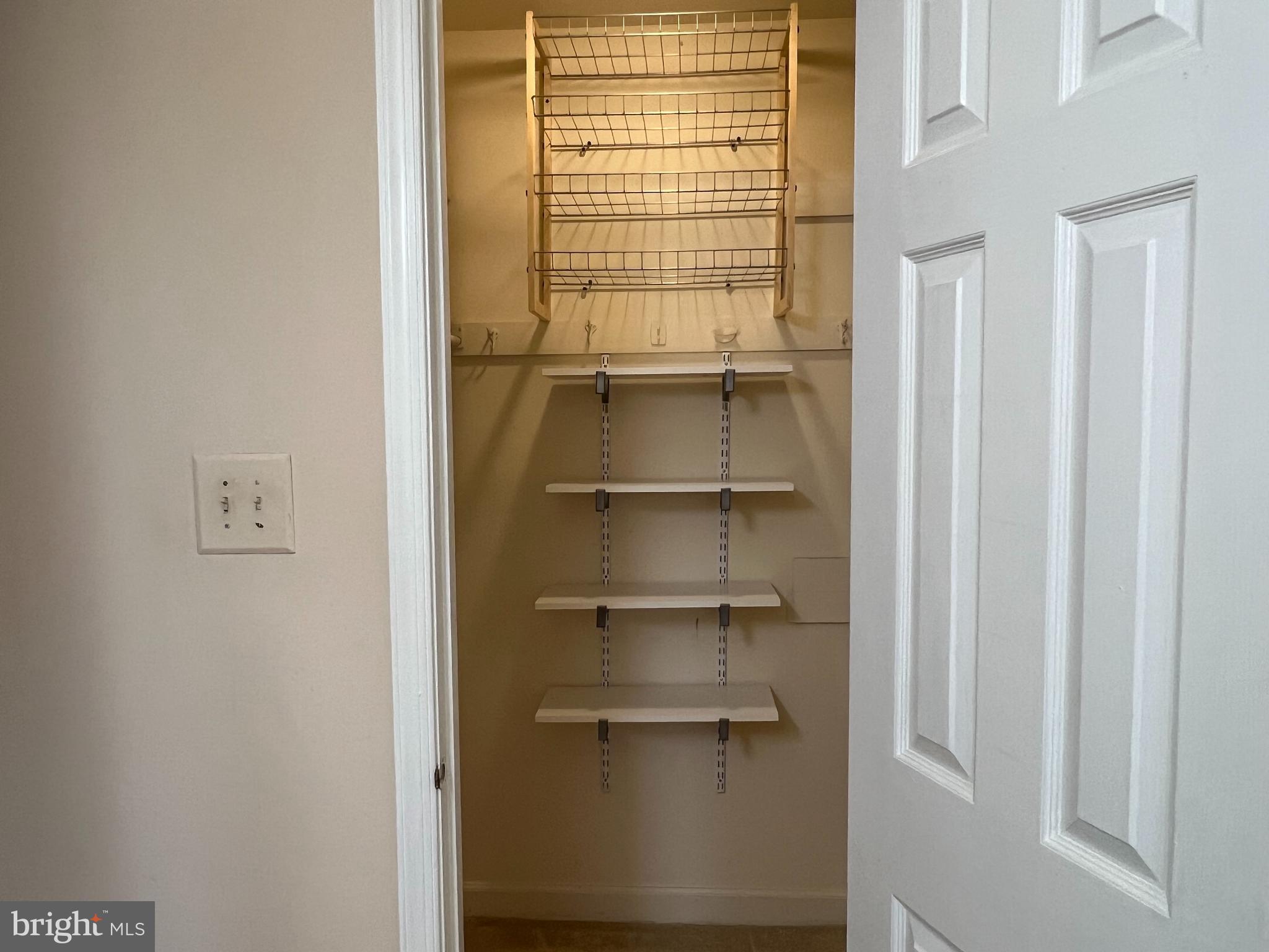 OLD GEORGETOWN VILLAGE - Residential Lease