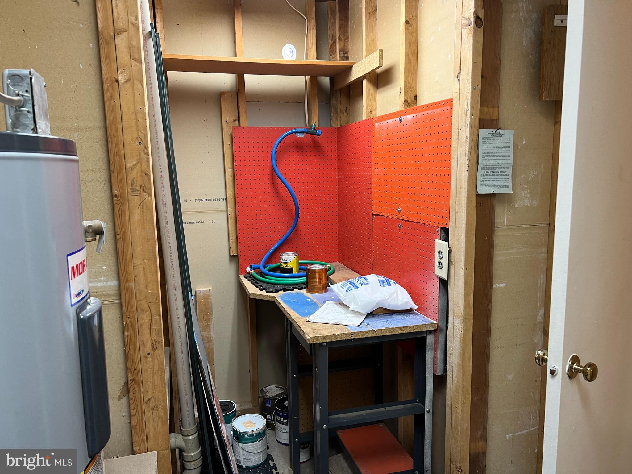 OLD GEORGETOWN VILLAGE - Residential Lease