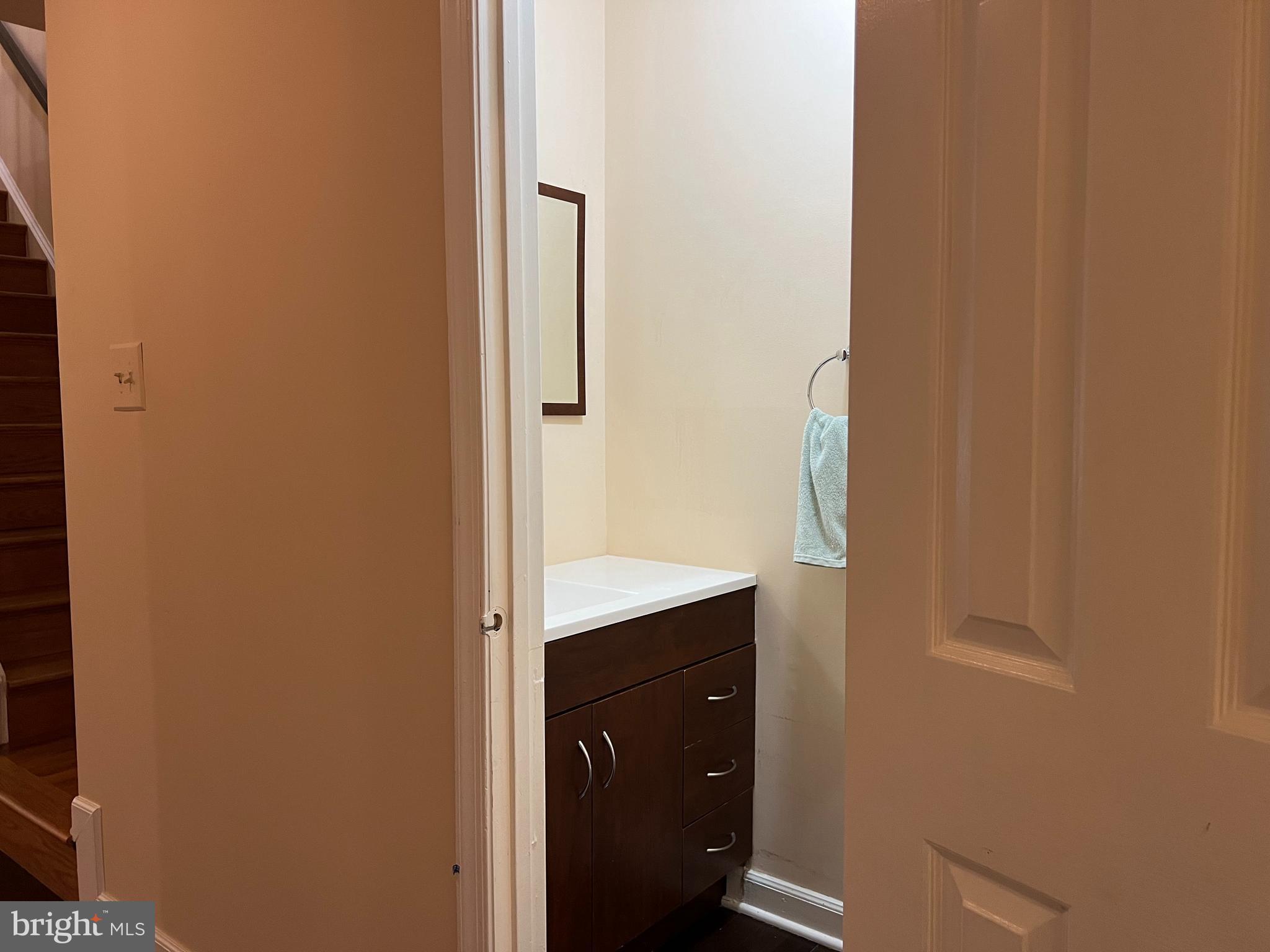 OLD GEORGETOWN VILLAGE - Residential Lease