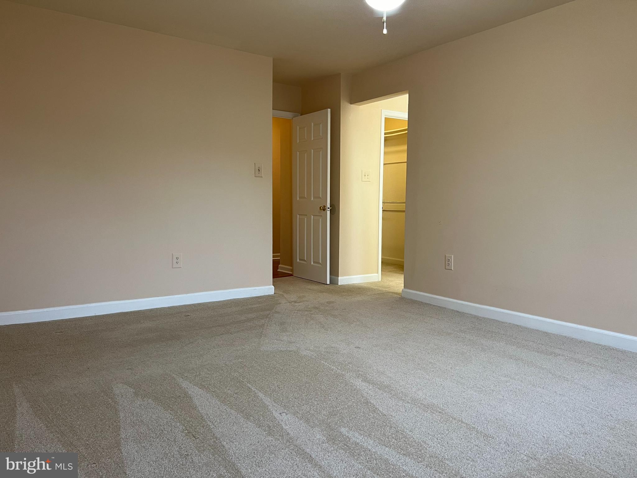 OLD GEORGETOWN VILLAGE - Residential Lease