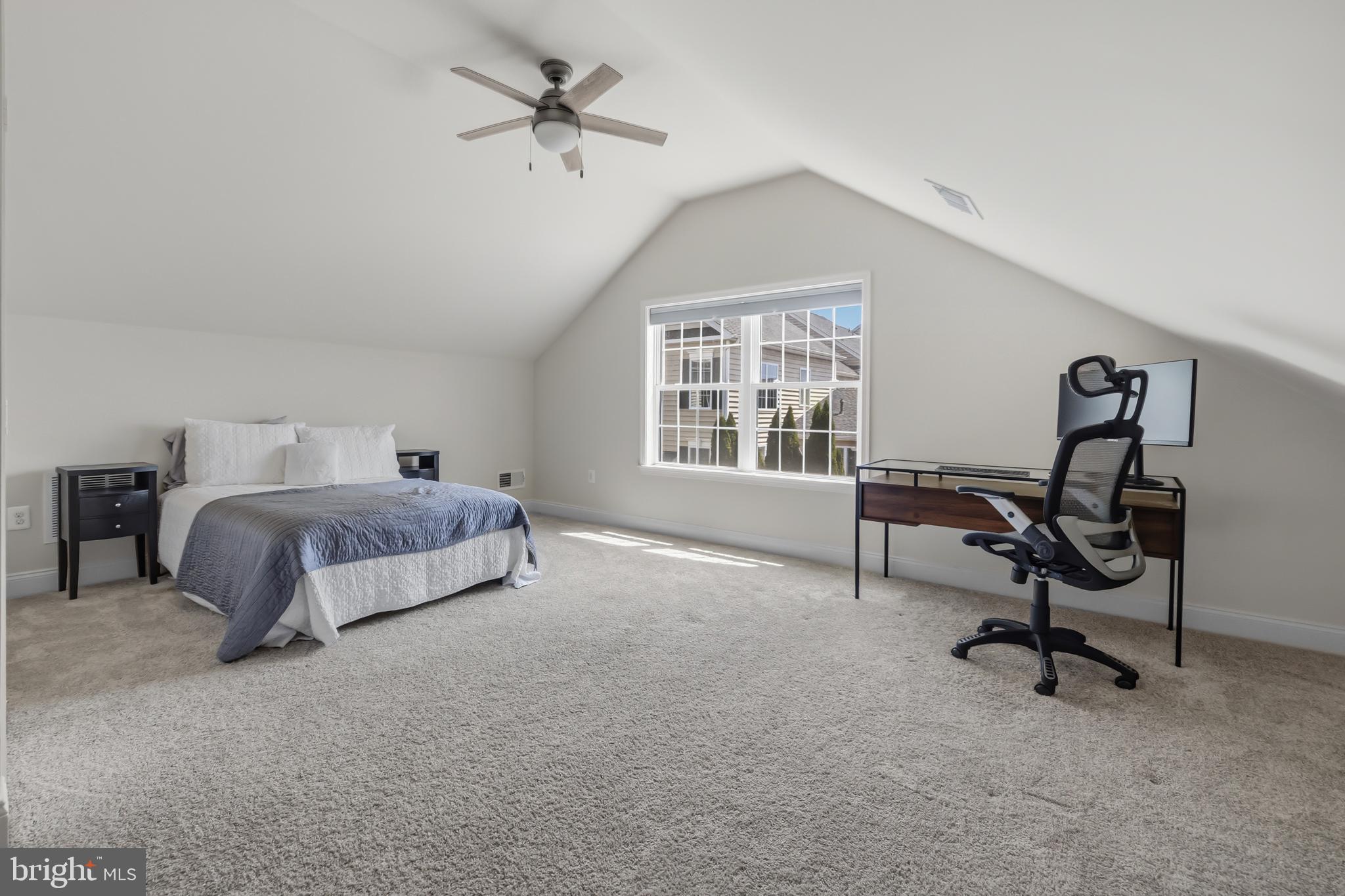 LOUDOUN VALLEY ESTATES 2 - Residential