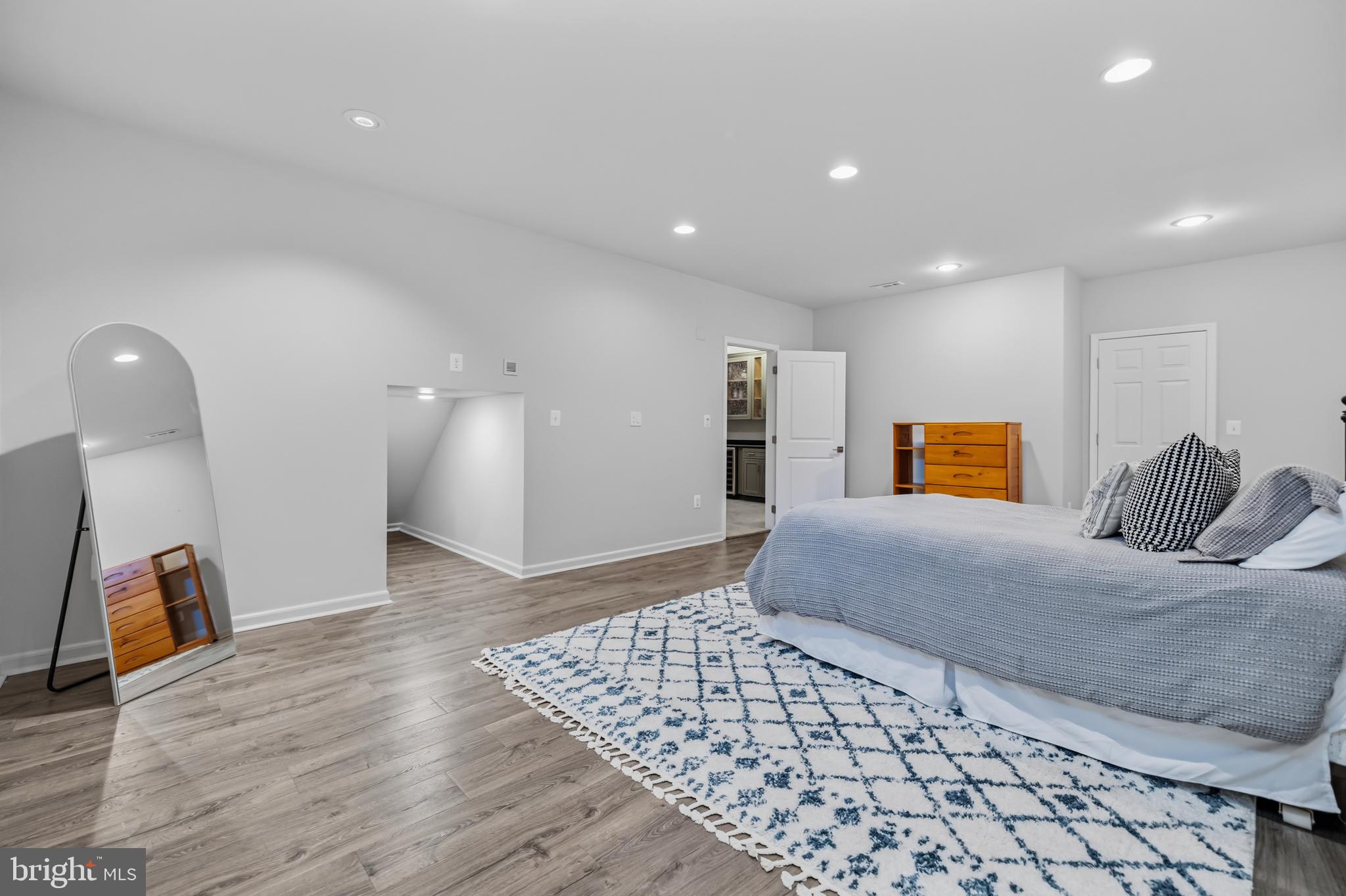 LOUDOUN VALLEY ESTATES 2 - Residential