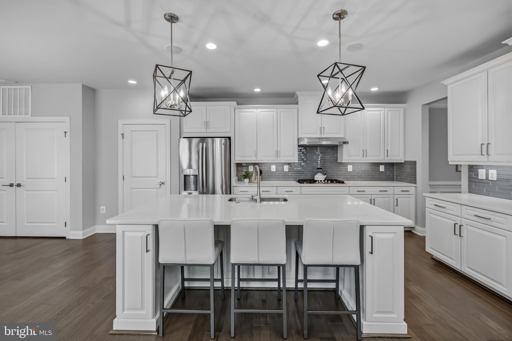 LOUDOUN VALLEY ESTATES 2 - Residential