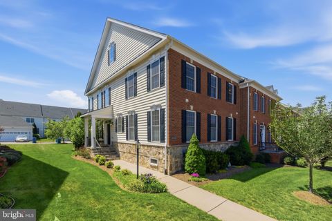 Photo of 43233 Hattontown Woods Terrace, ASHBURN, VA 20148 (MLS # VALO2124776)