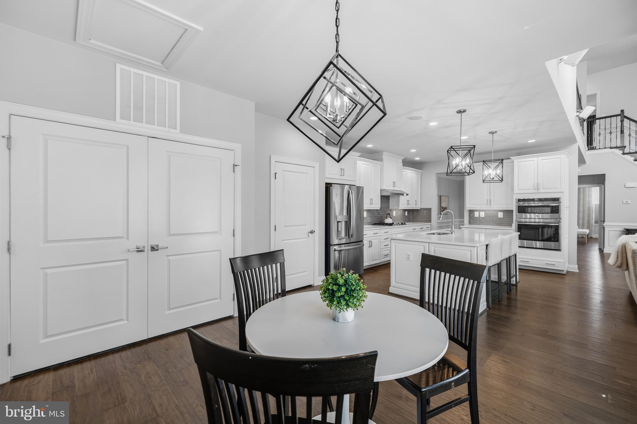 LOUDOUN VALLEY ESTATES 2 - Residential