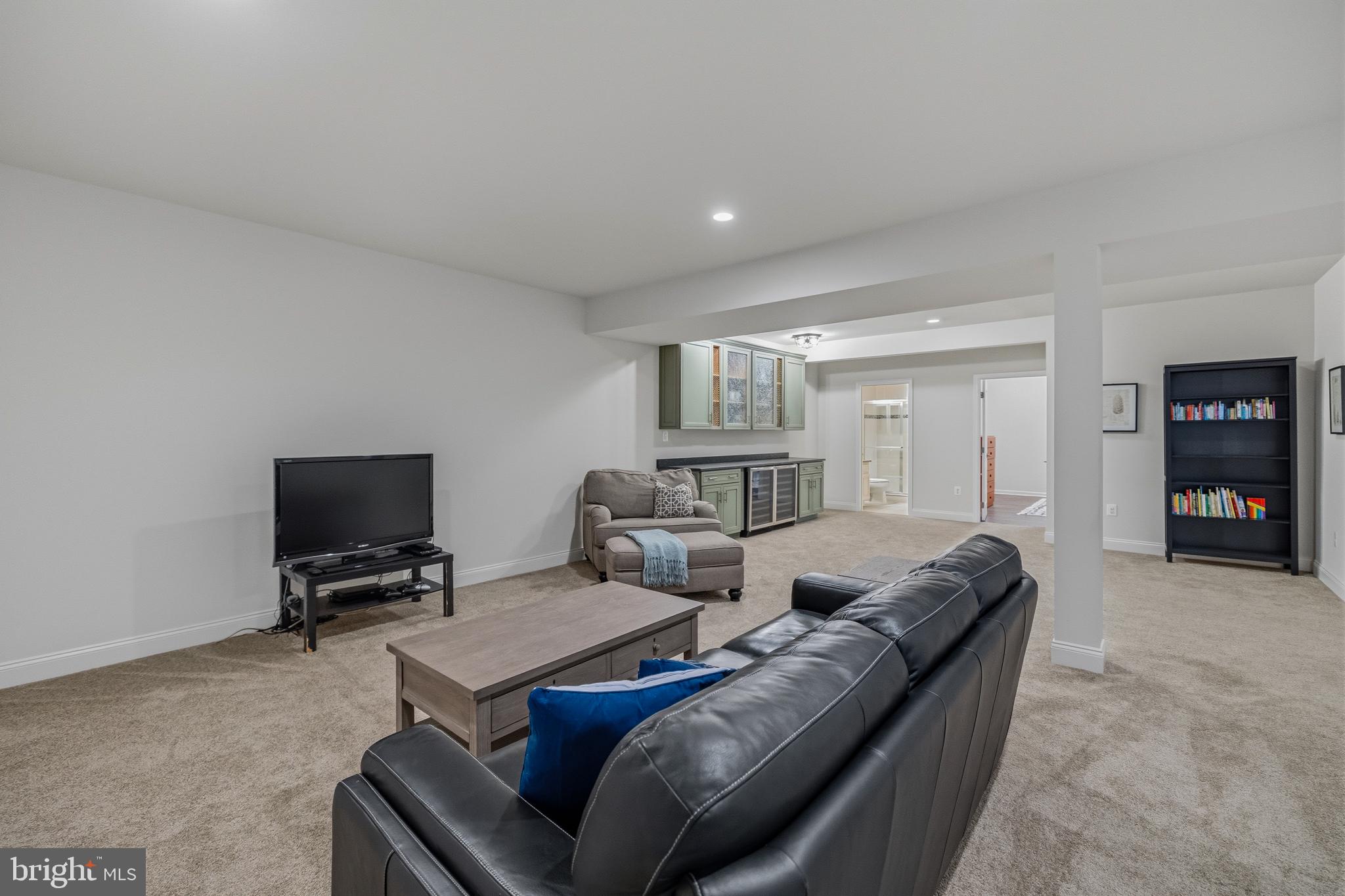 LOUDOUN VALLEY ESTATES 2 - Residential