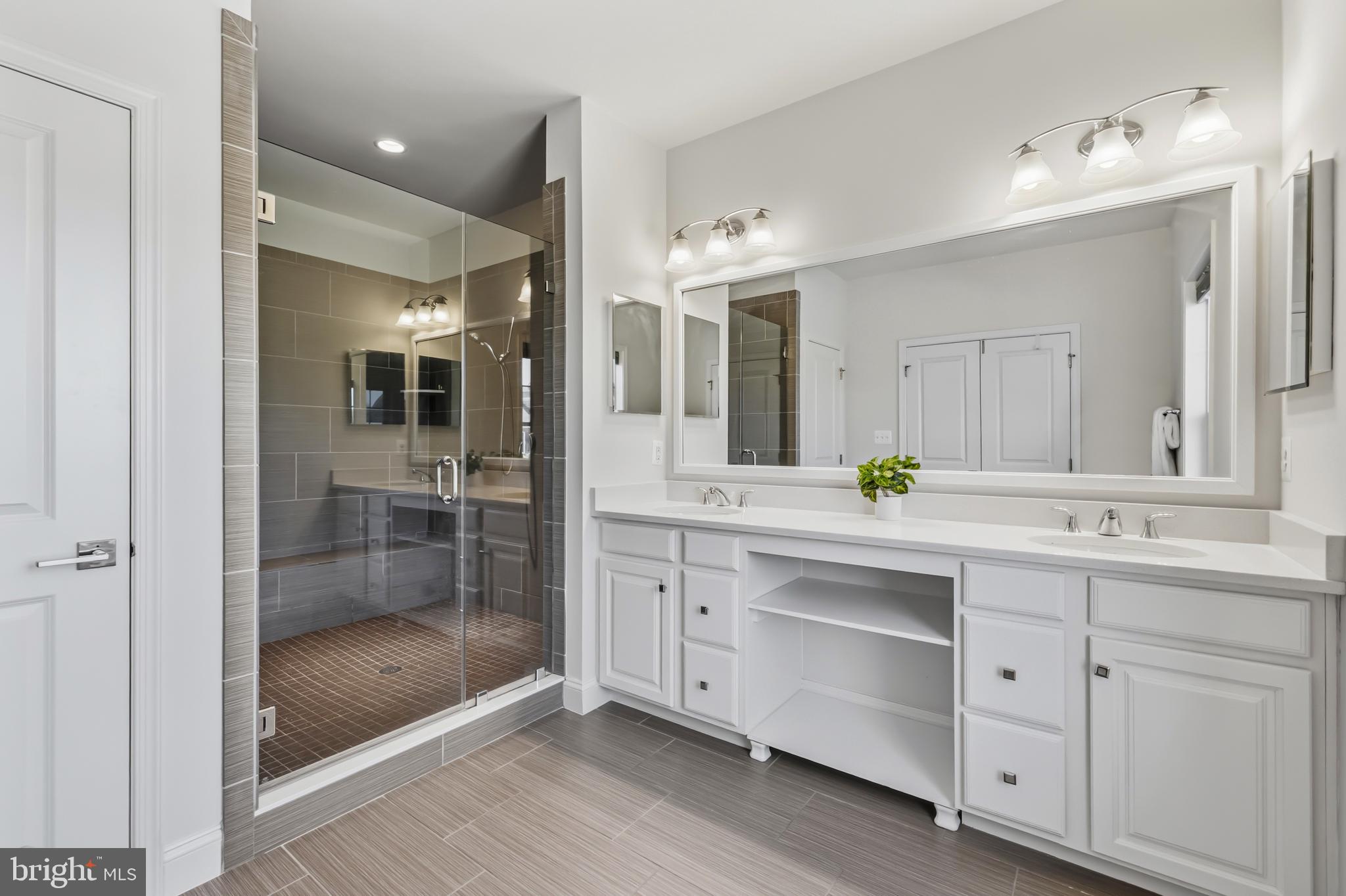 LOUDOUN VALLEY ESTATES 2 - Residential