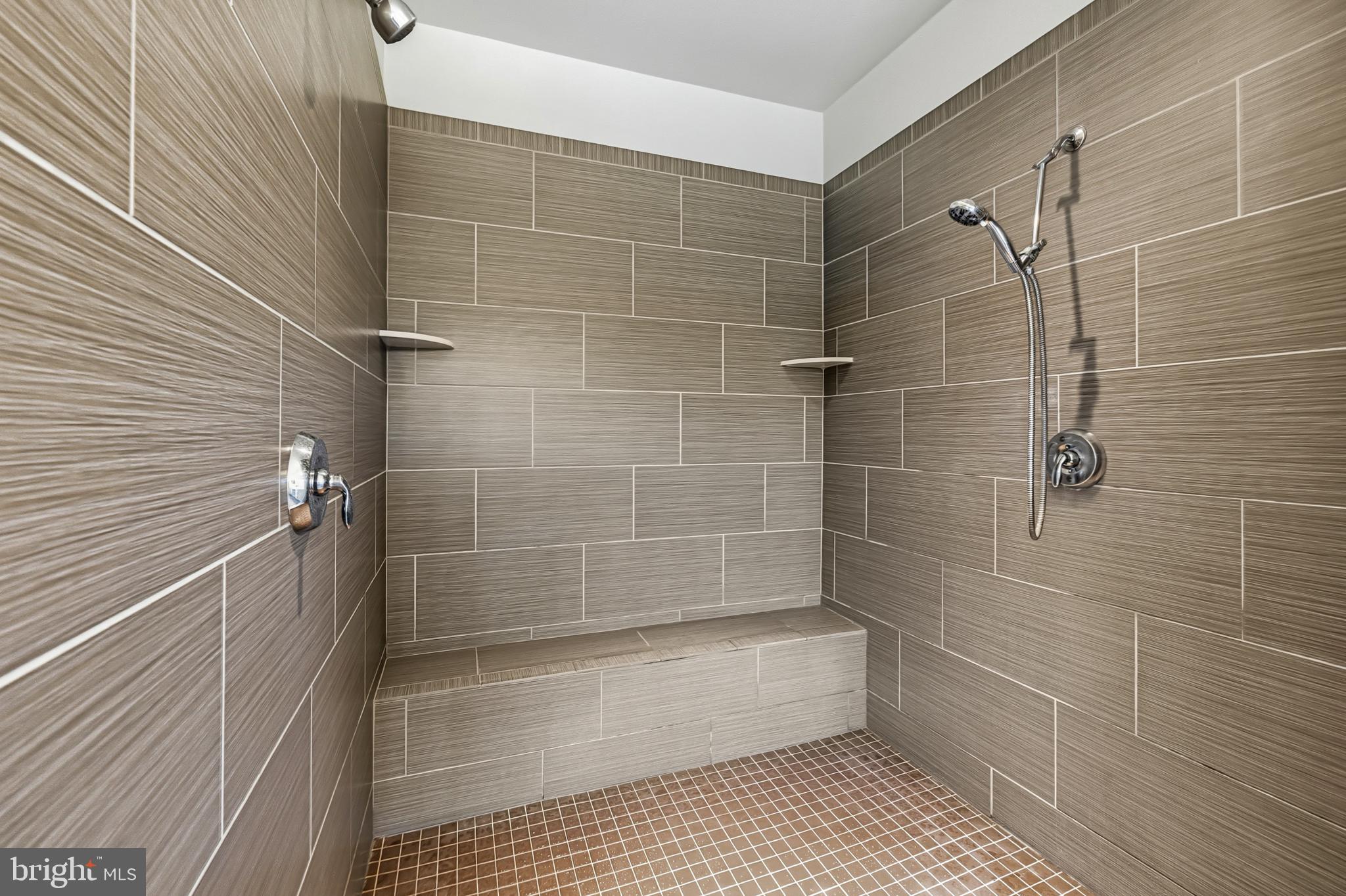 LOUDOUN VALLEY ESTATES 2 - Residential