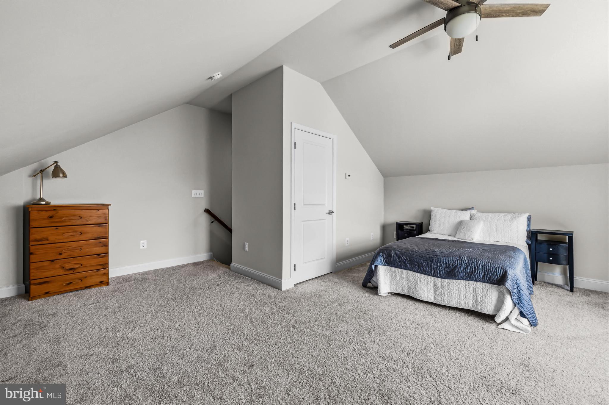 LOUDOUN VALLEY ESTATES 2 - Residential