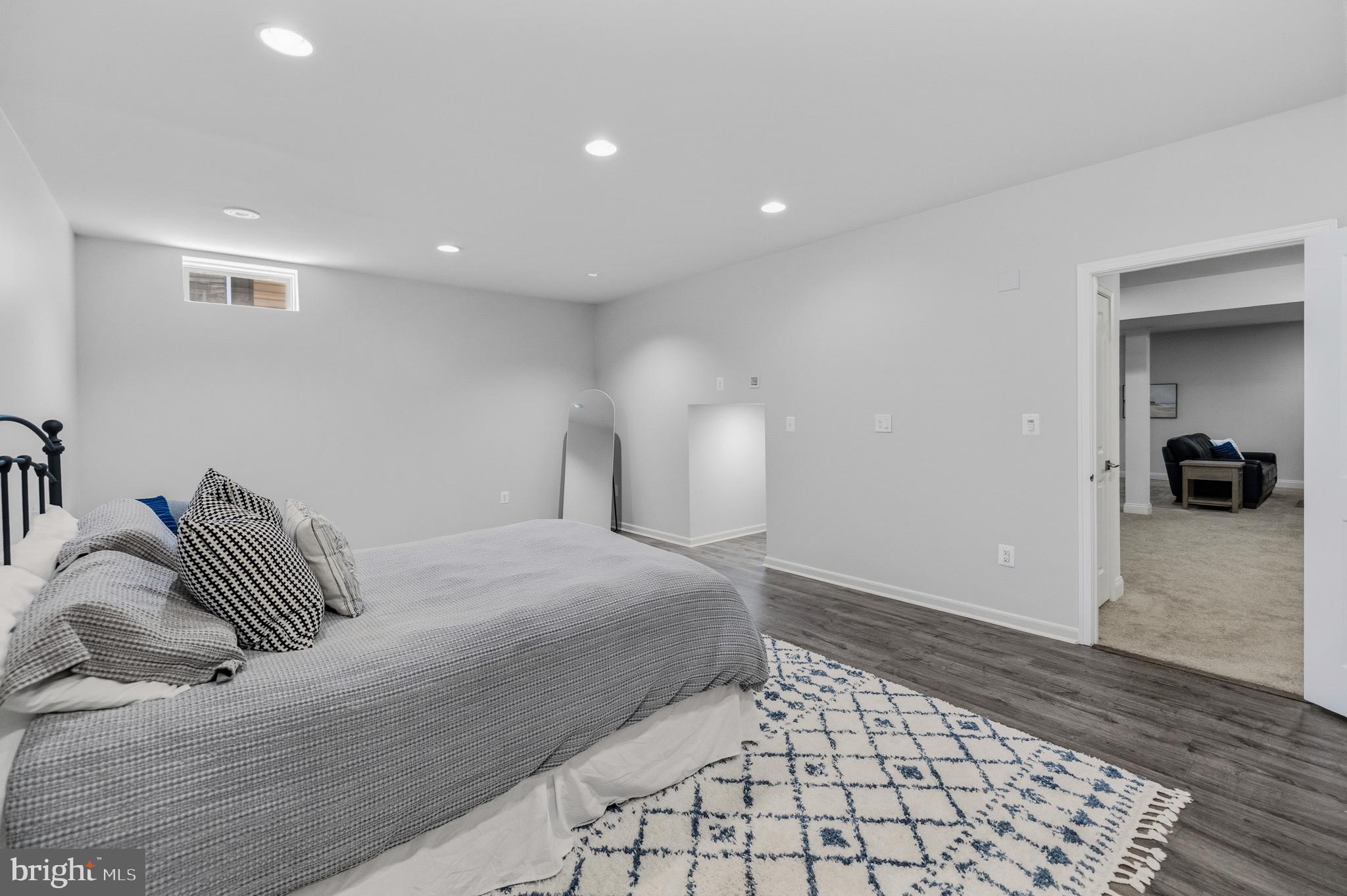 LOUDOUN VALLEY ESTATES 2 - Residential