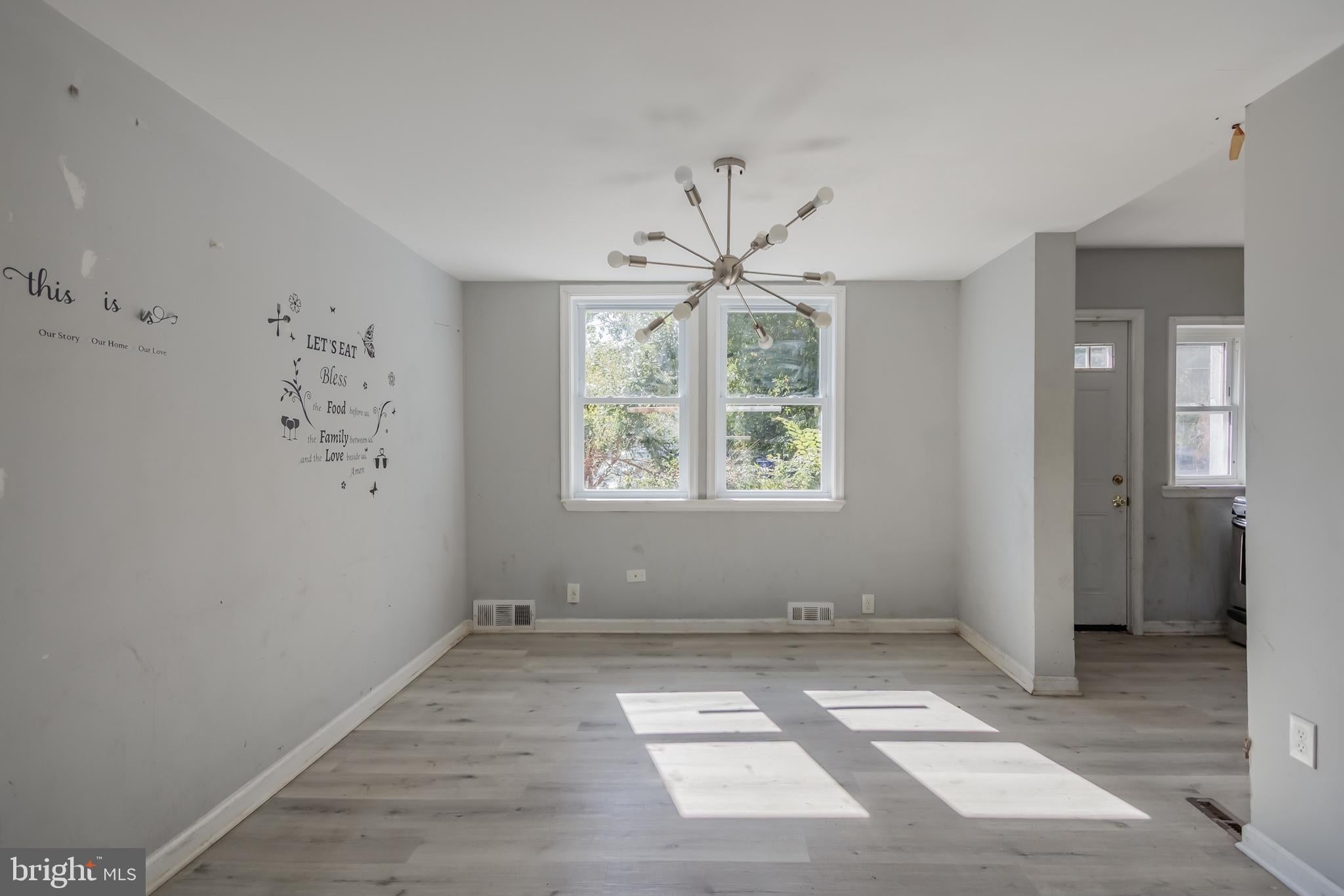 2711 ELLICOTT DRIVE