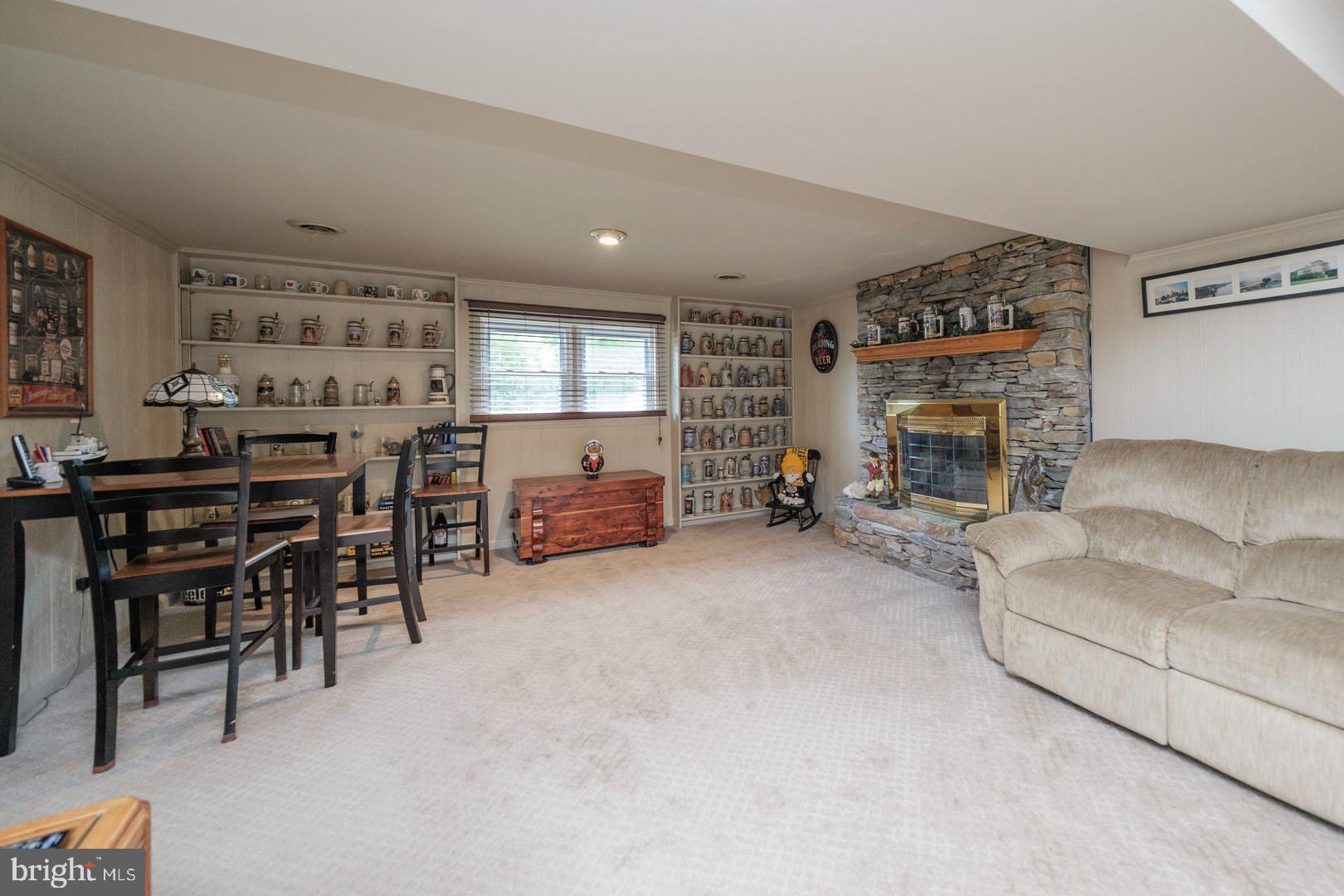 DEVON GREEN - Residential