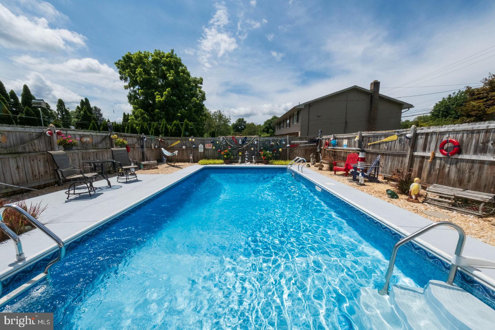 DEVON GREEN - Residential