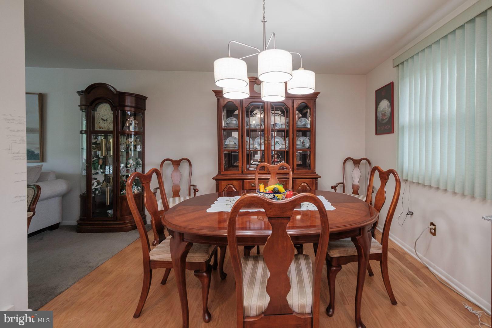 DEVON GREEN - Residential