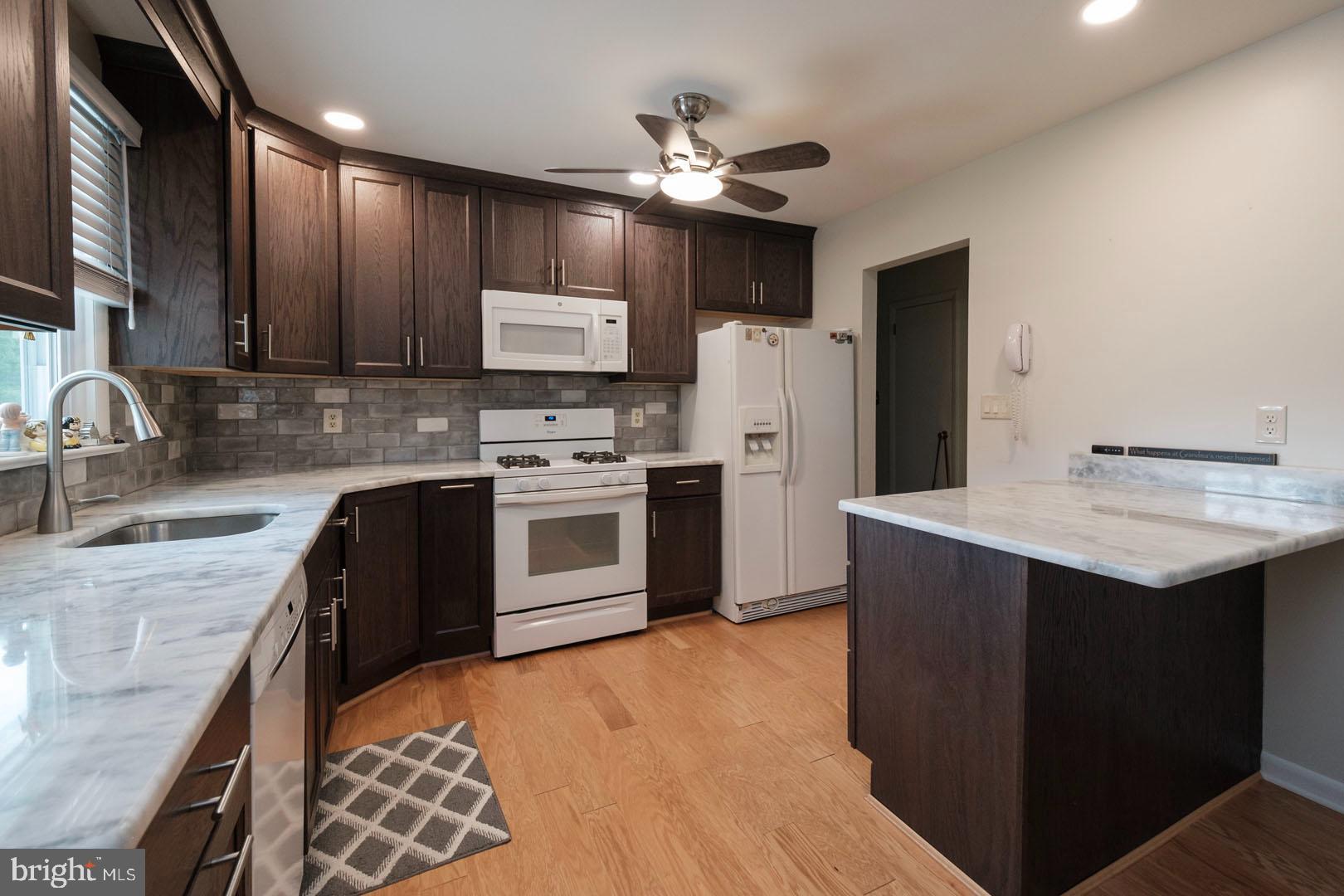 DEVON GREEN - Residential