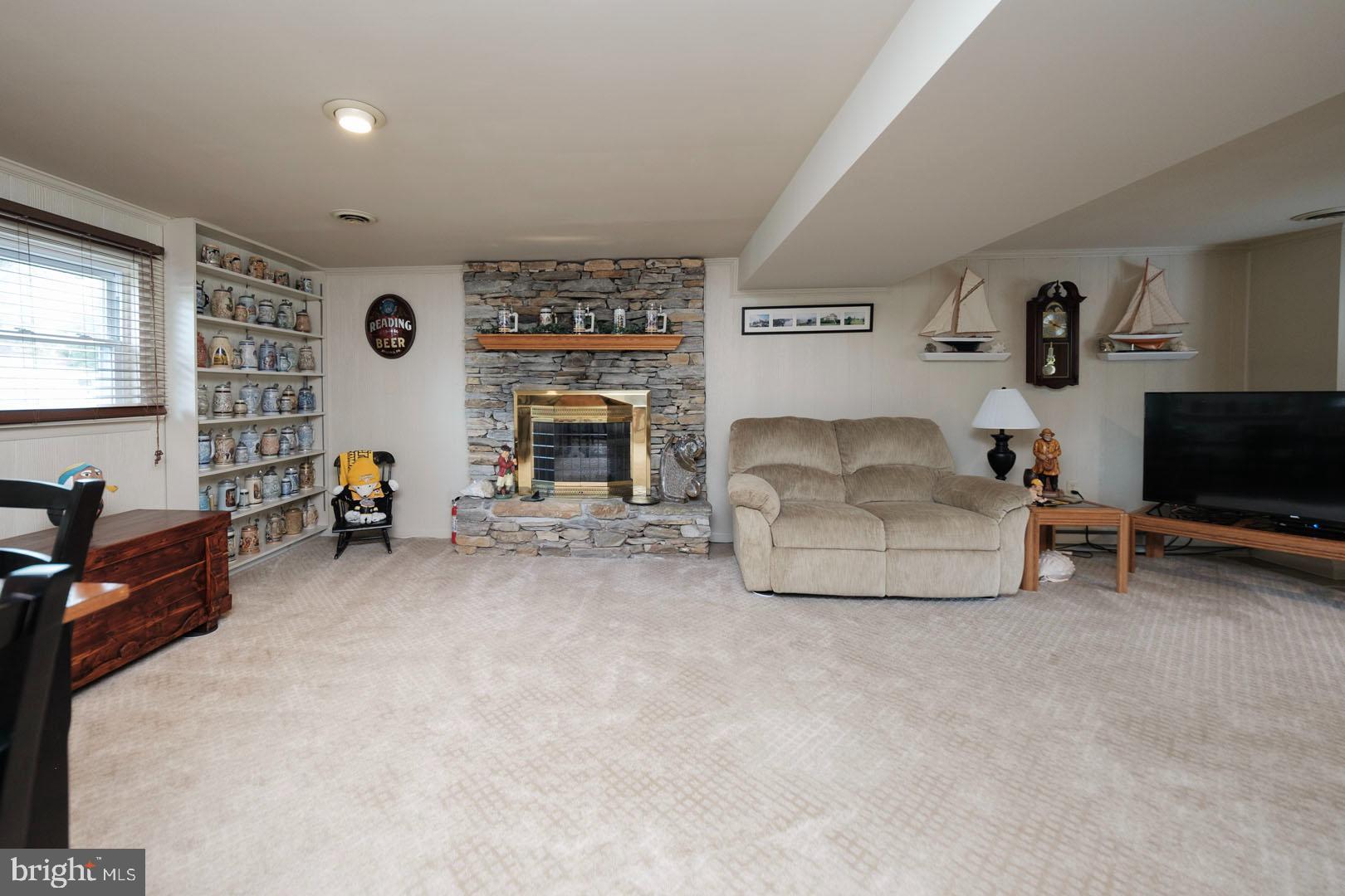 DEVON GREEN - Residential