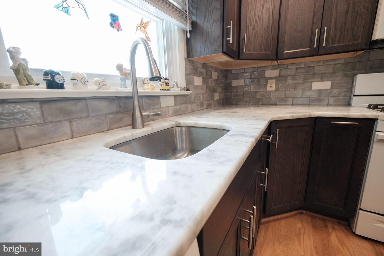 DEVON GREEN - Residential