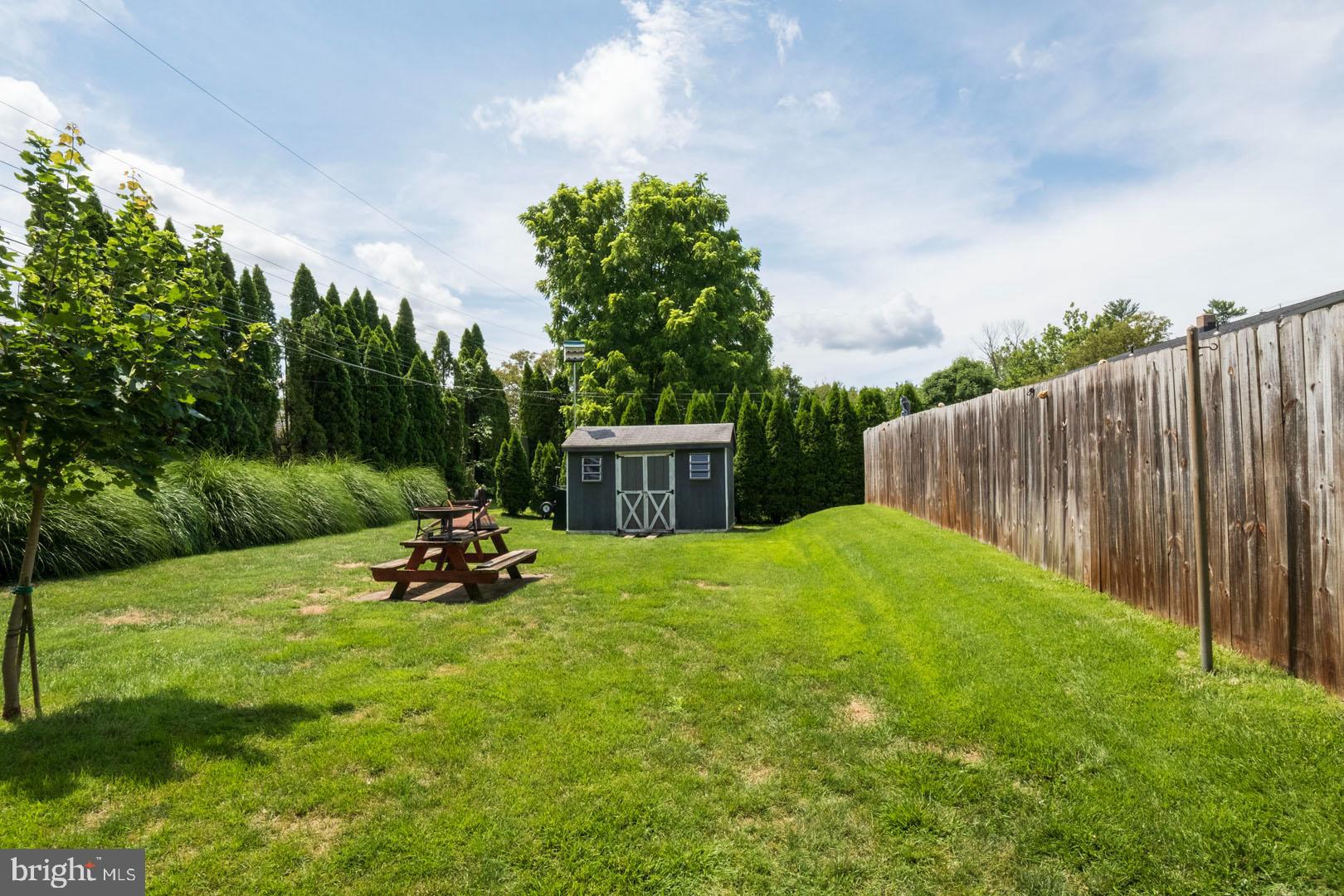 DEVON GREEN - Residential