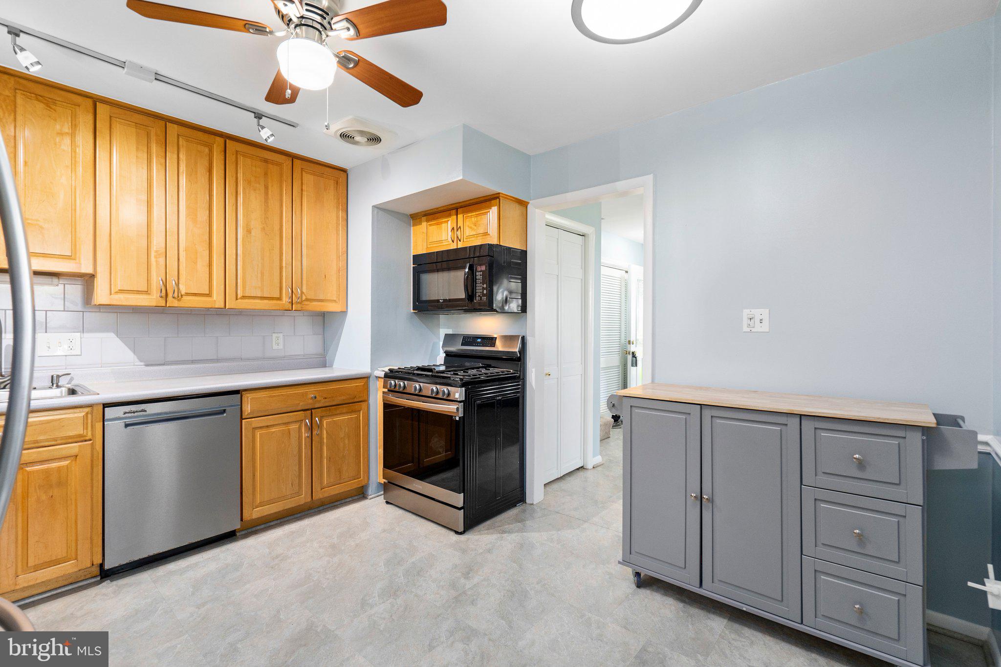 ASPEN HILL PARK - Residential