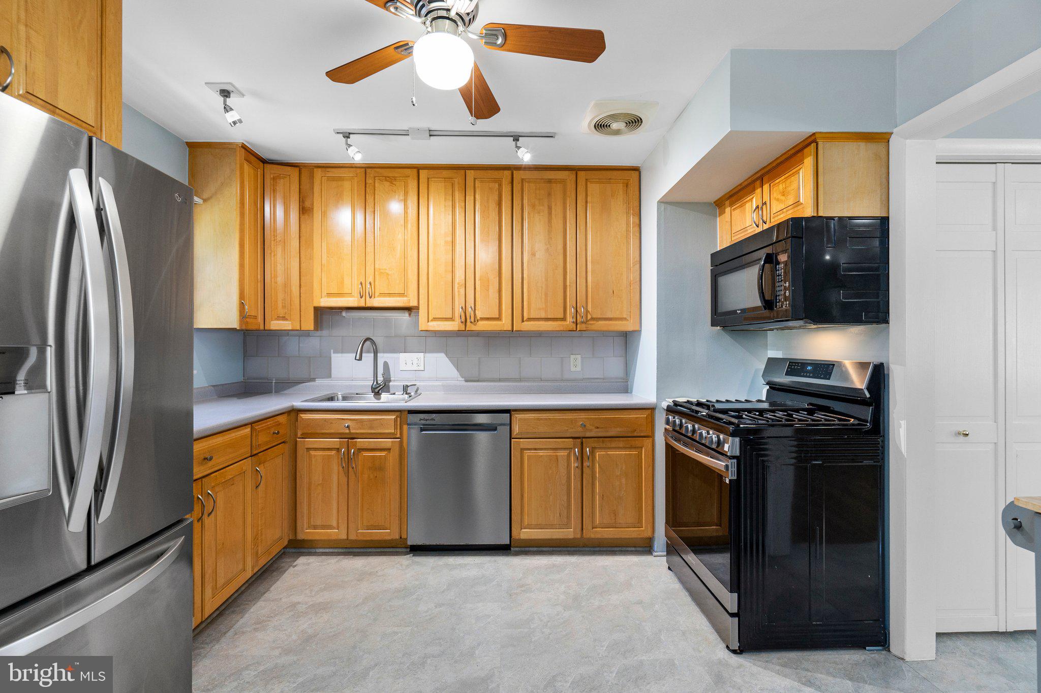 ASPEN HILL PARK - Residential