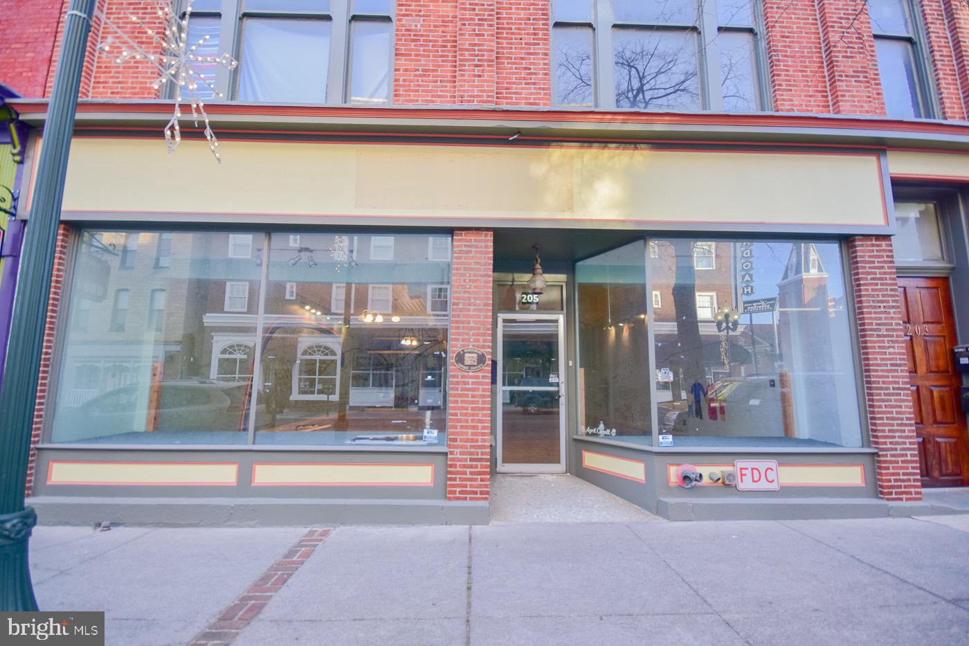 🌟 Exciting Retail Opportunity in Downtown Martinsburg! 🌟
Get ready to make your mark in this fantastic retail space, available for rent starting September 1, 2025! With stunning hardwood floors, a stylish high-pressed tin ceiling, and trendy exposed ductwork, this space is just bursting with character.
Enjoy the natural light pouring in through the large front glass windows, creating a welcoming atmosphere for your customers. Plus, you’ll stay comfortable year-round with central heat and air.
Need storage? No problem! This space comes with a basement and rear storage area, along with an employee bathroom and two full bathrooms for your customers—one for him, one for her!
Don’t miss out on this beautiful, expansive space in the heart of downtown. Your business deserves a home as vibrant as you are!