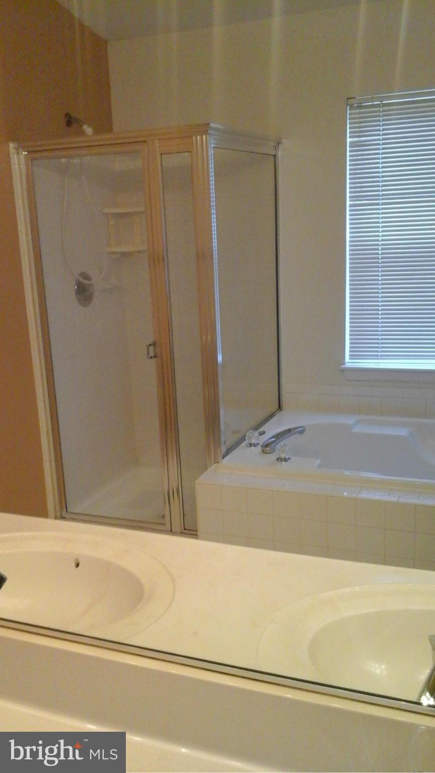 LYONS GATE - Residential Lease