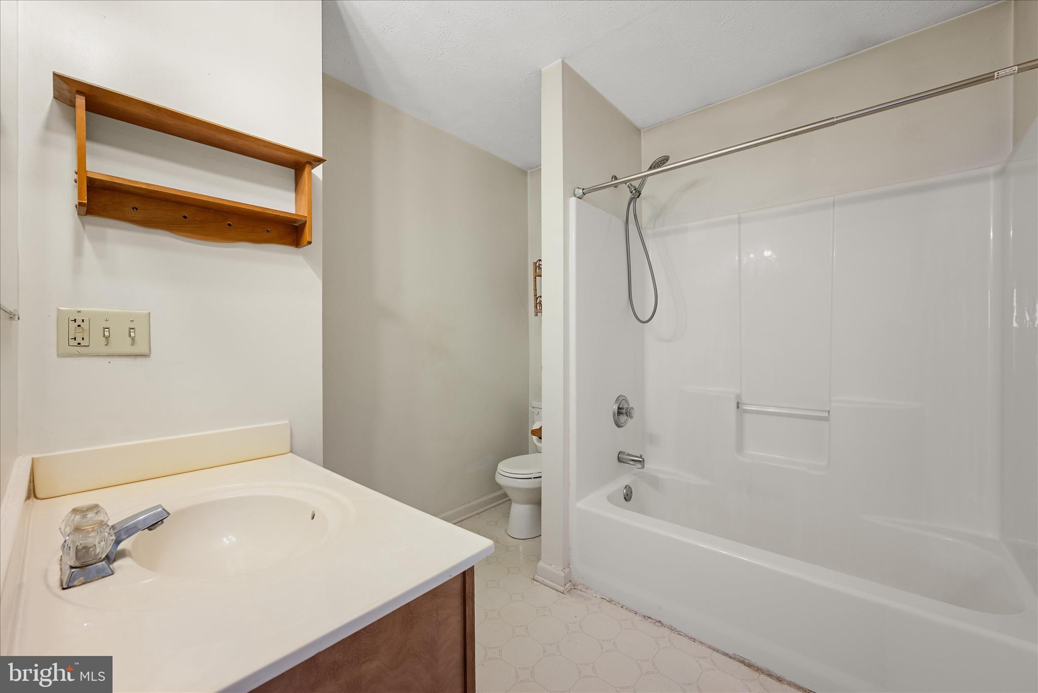 BUNKER HILL HEIGHTS - Residential