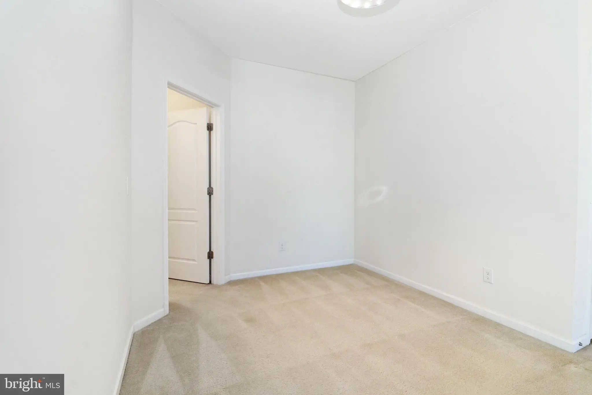 Additional image 44 of 24620 Byrne Meadow Square Unit 300, Aldie, VA 20105