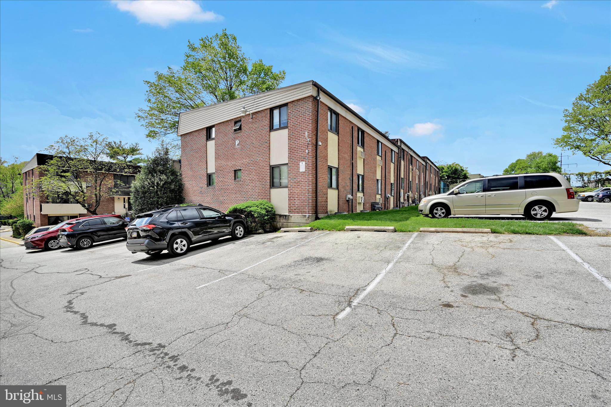 CALIFORNIAN - Residential