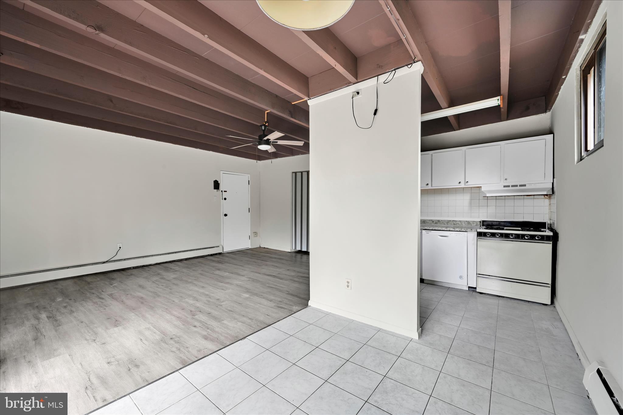 CALIFORNIAN - Residential