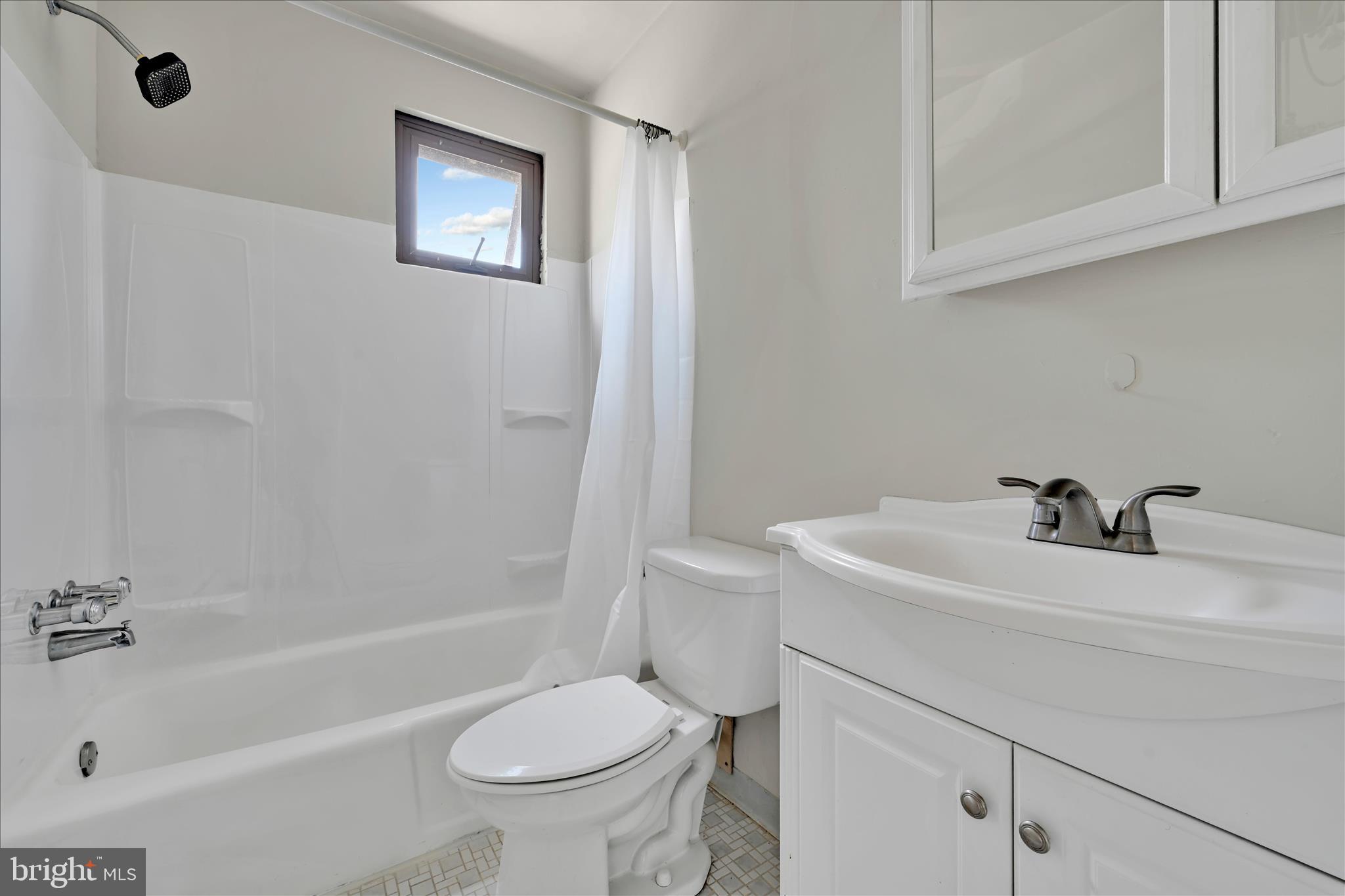 CALIFORNIAN - Residential