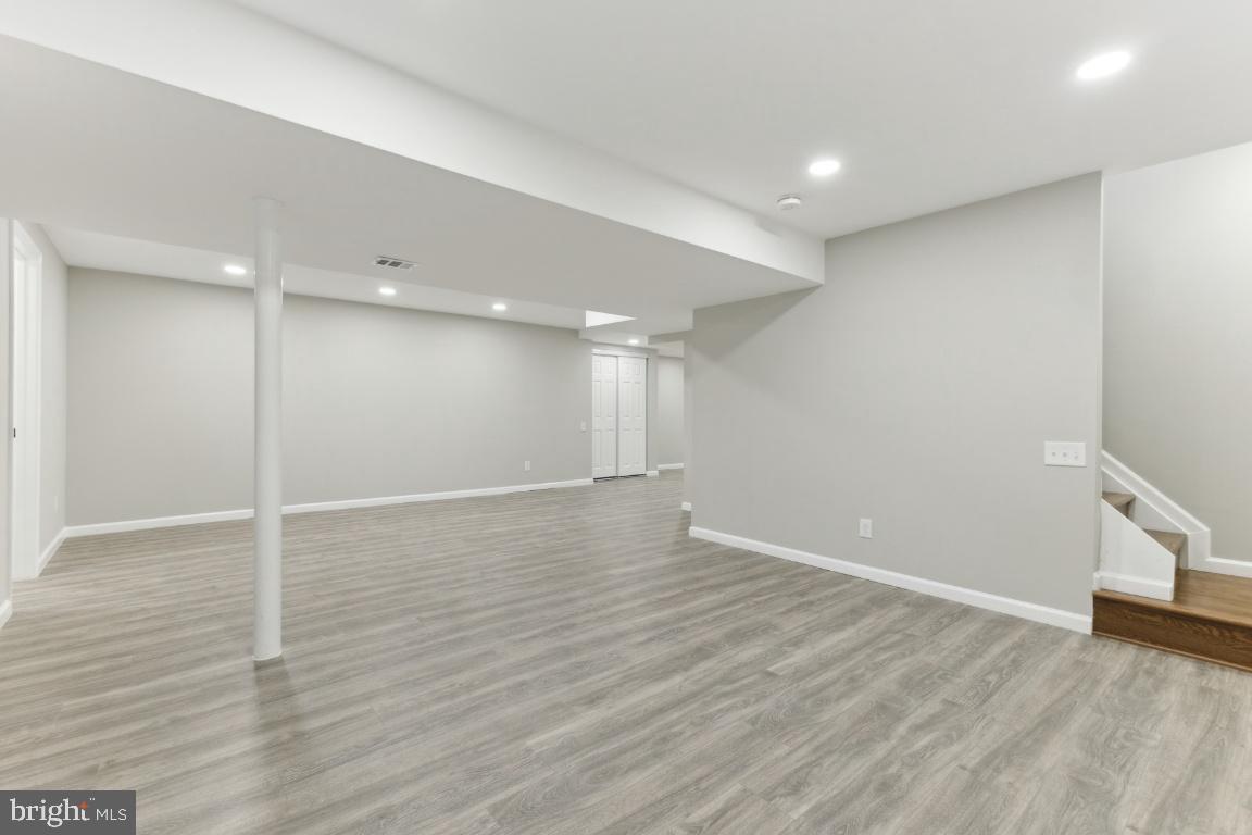 WELLINGTON/CLOVERHILL - Residential