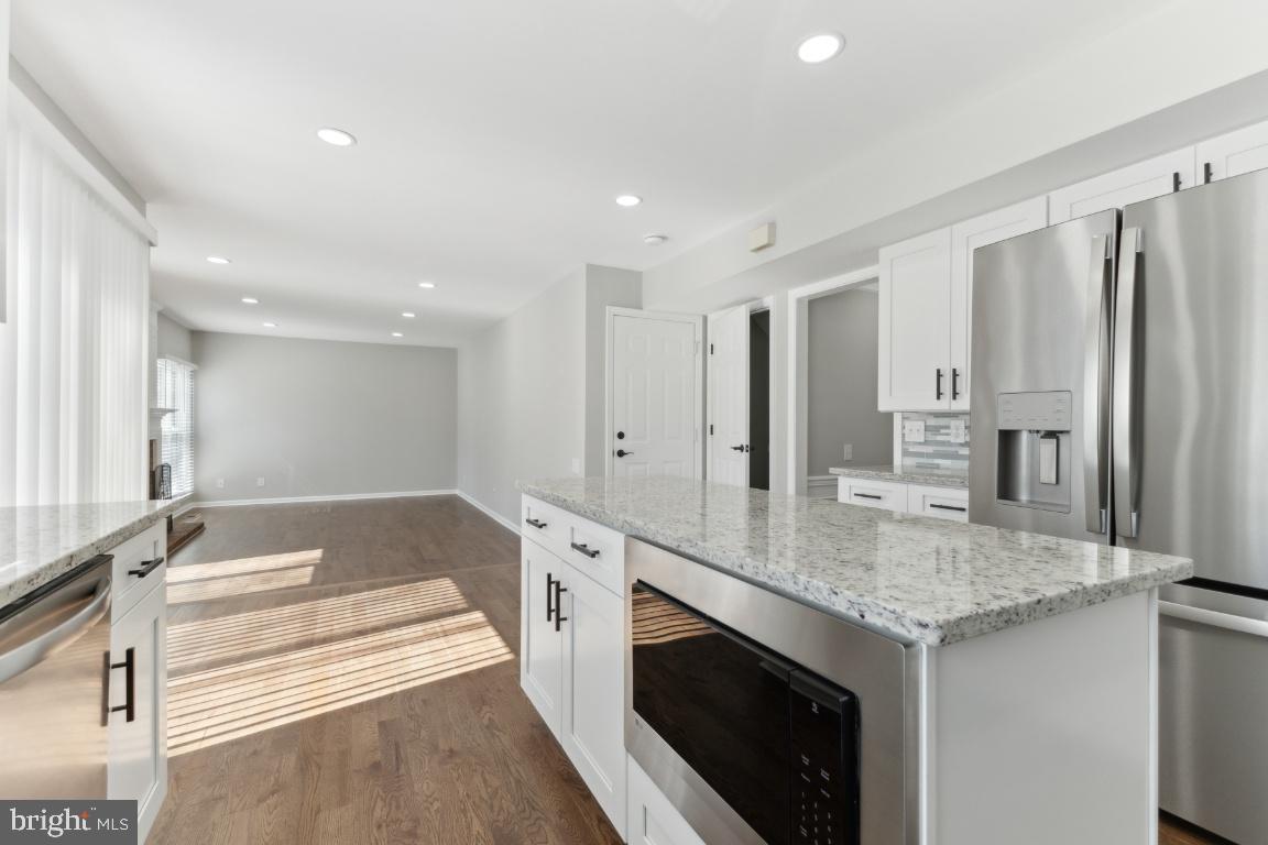 WELLINGTON/CLOVERHILL - Residential