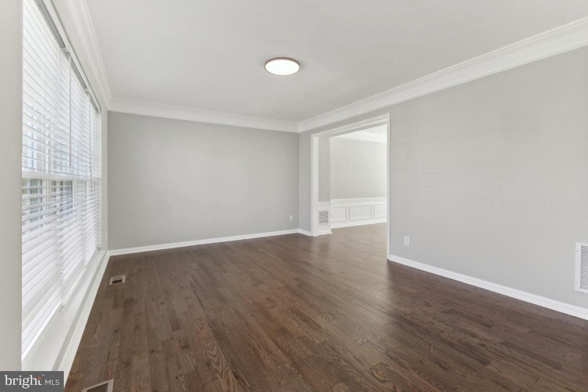 WELLINGTON/CLOVERHILL - Residential