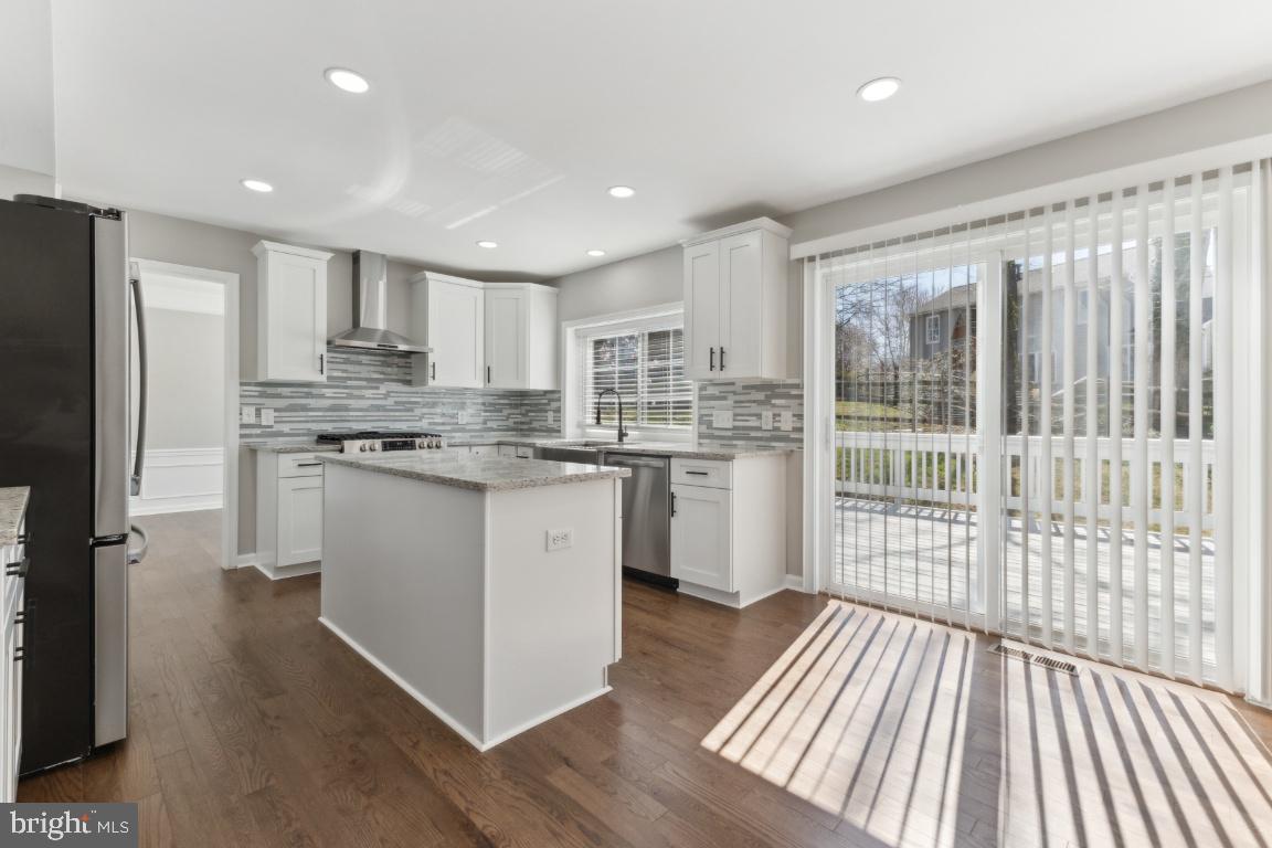 WELLINGTON/CLOVERHILL - Residential