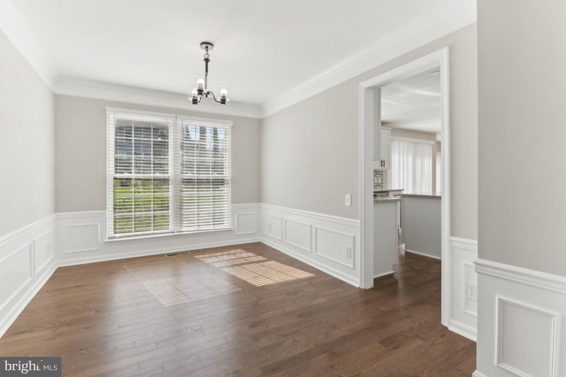 WELLINGTON/CLOVERHILL - Residential