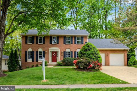 Photo of 9705 Flintridge Court, FAIRFAX, VA 22032 (MLS # VAFX2298800)