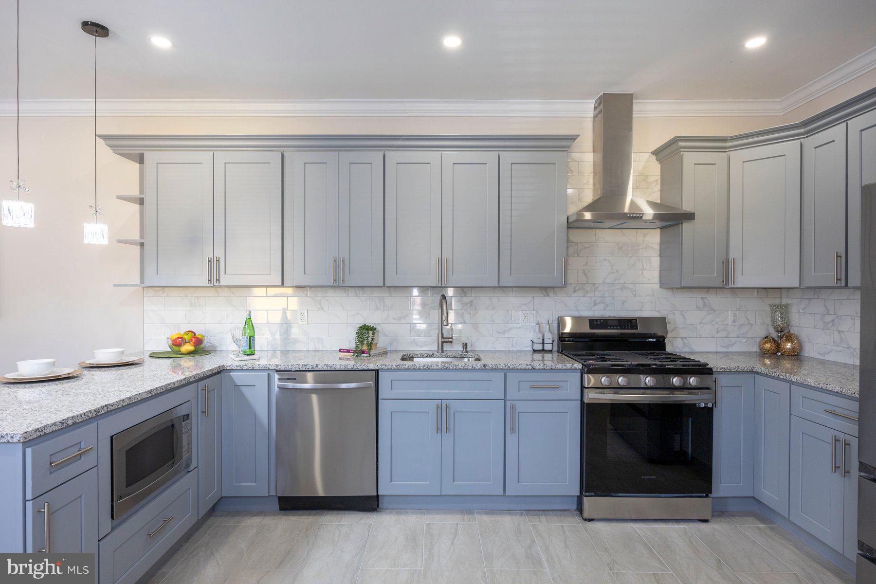 BROADWAY EAST - Residential