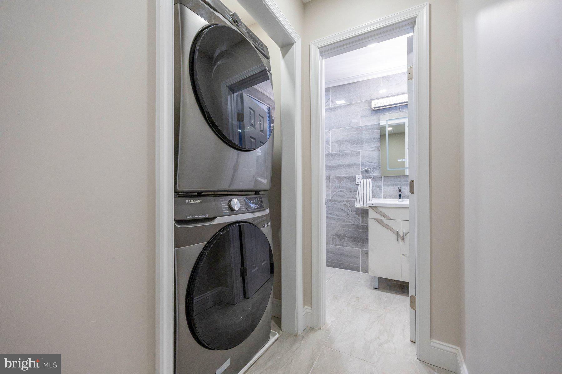 BROADWAY EAST - Residential