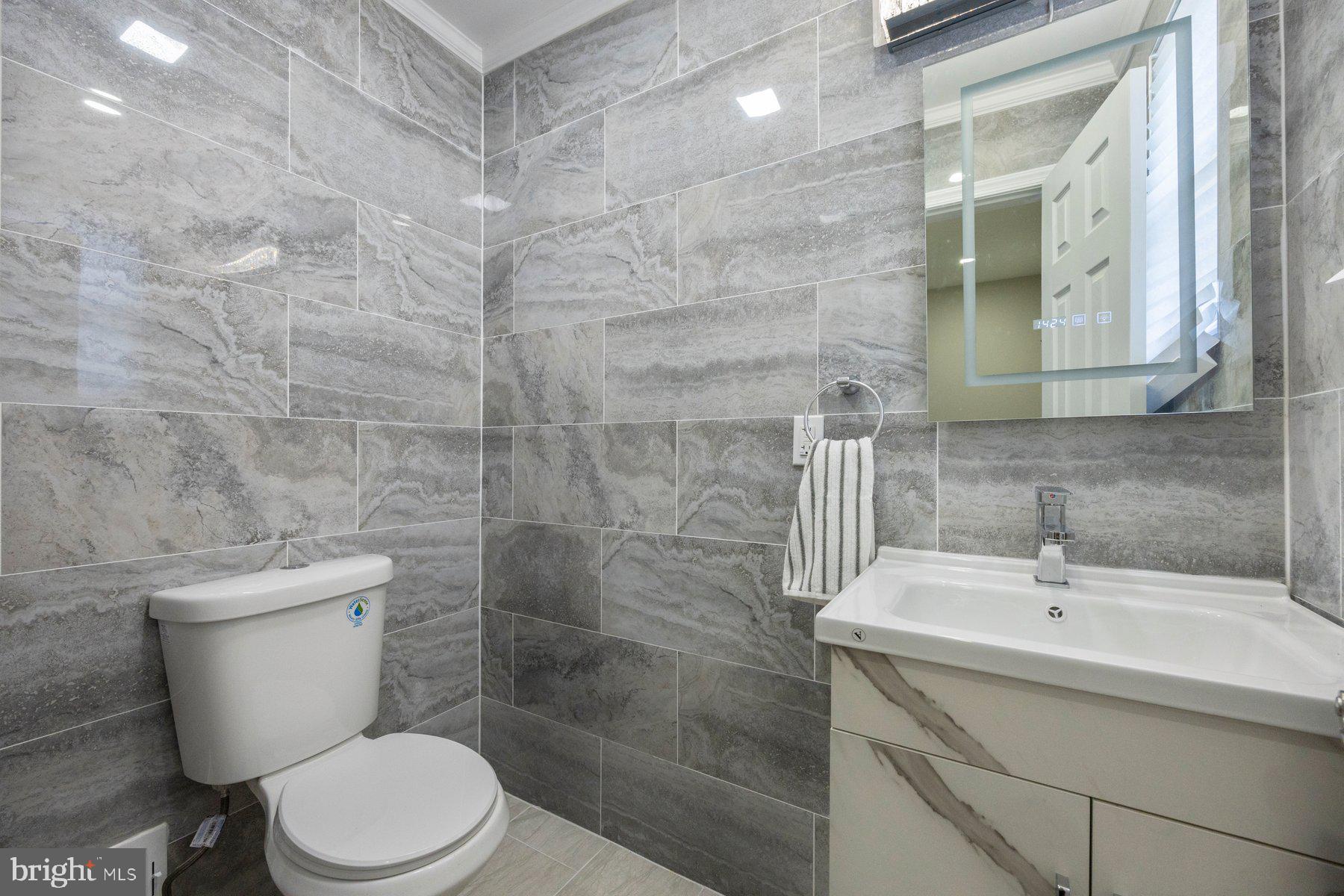 BROADWAY EAST - Residential