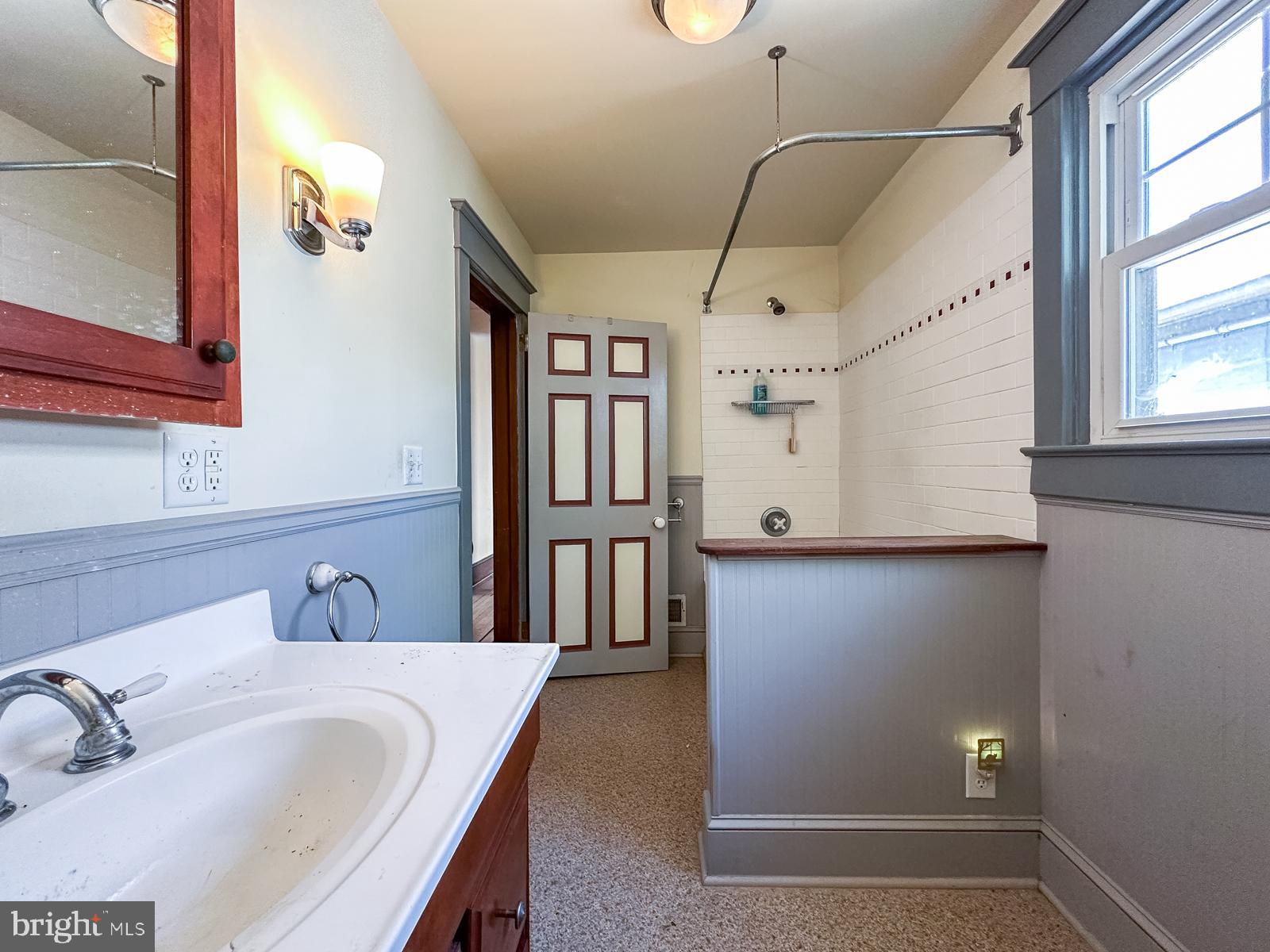 NEWTOWN HISTORIC DISTRIC - Residential