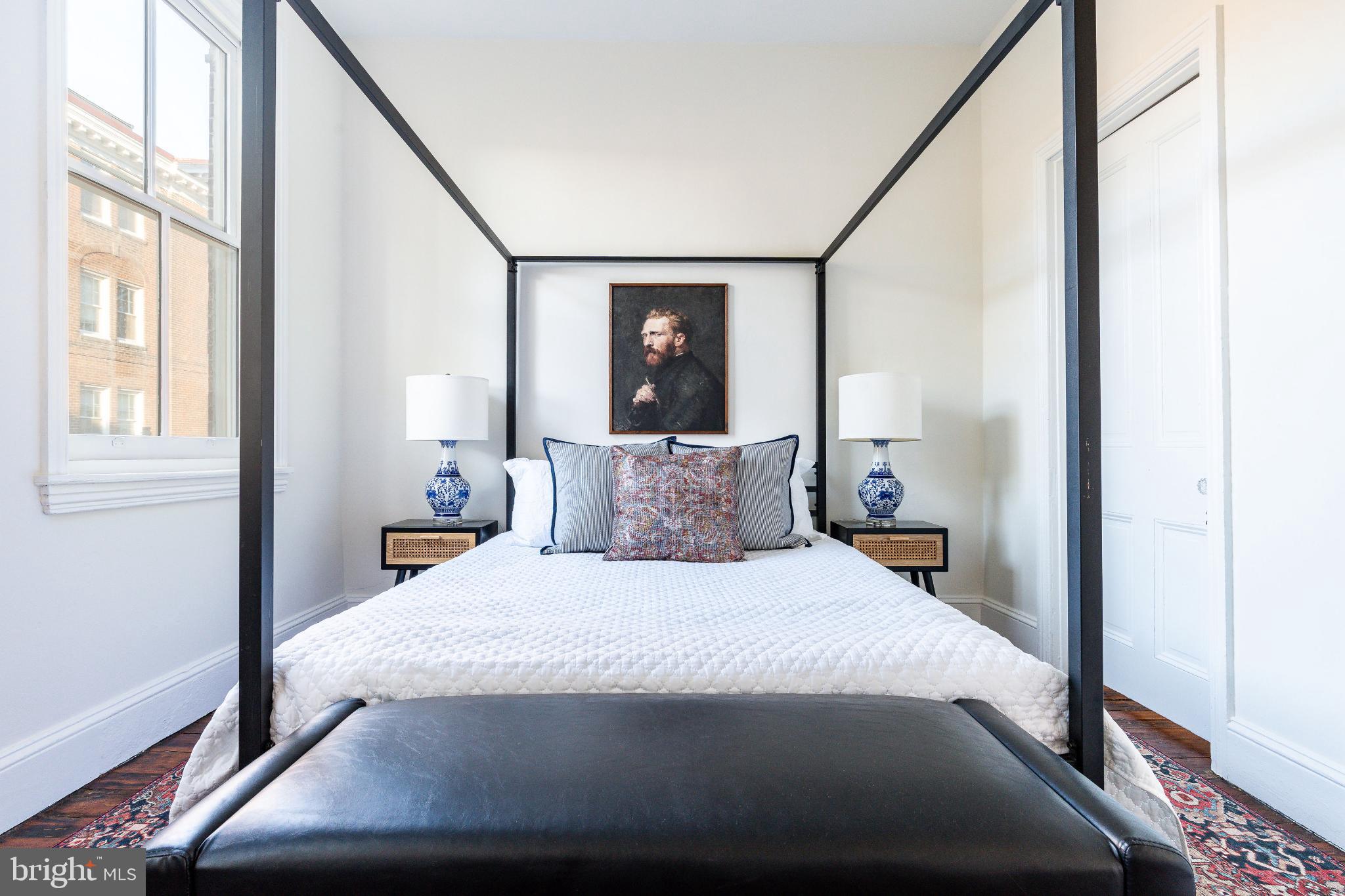 LOGAN CIRCLE - Residential