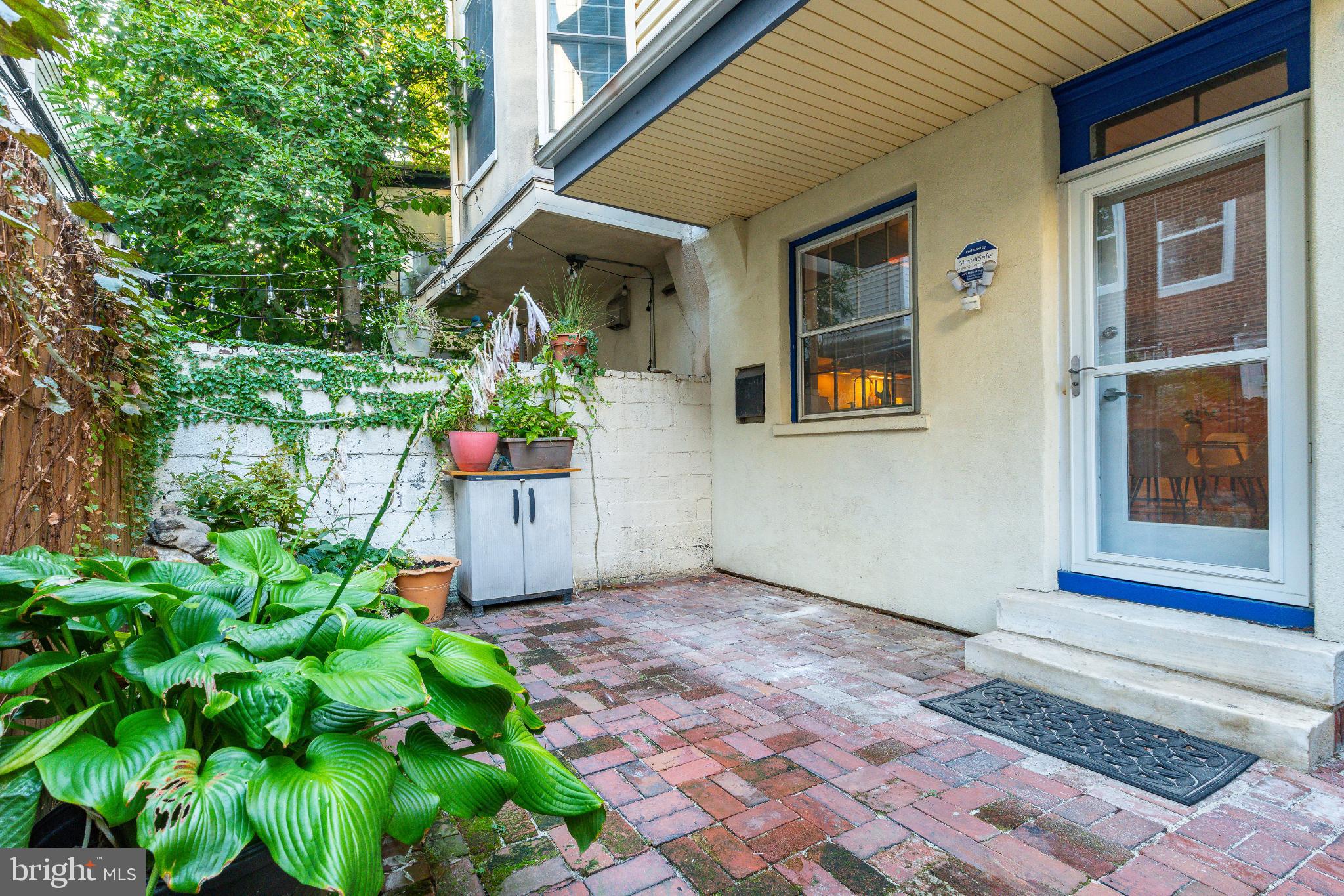 LOGAN CIRCLE - Residential