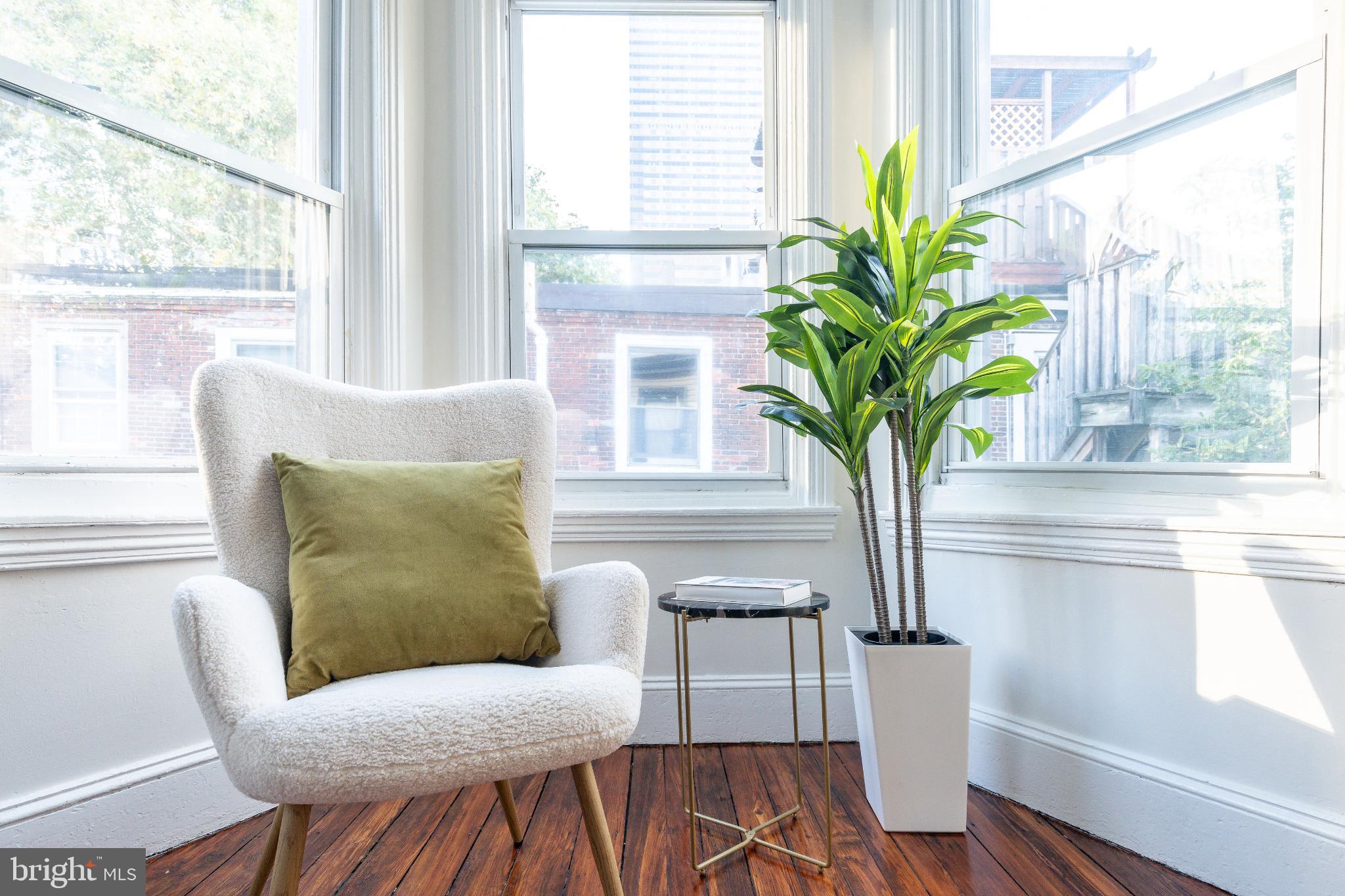 LOGAN CIRCLE - Residential