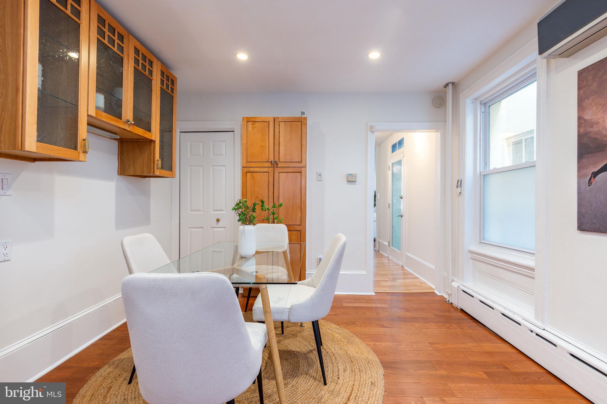 LOGAN CIRCLE - Residential