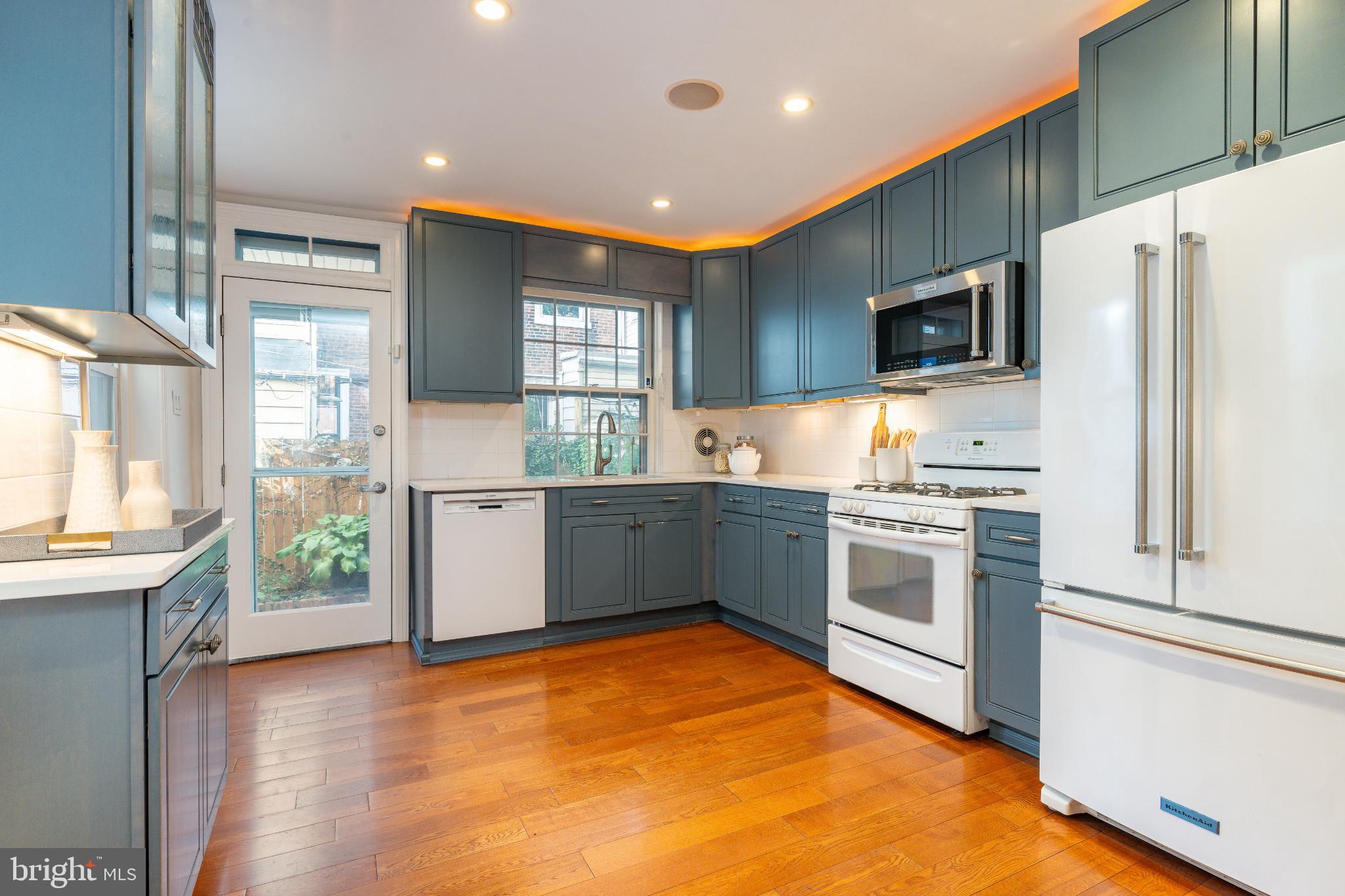 LOGAN CIRCLE - Residential