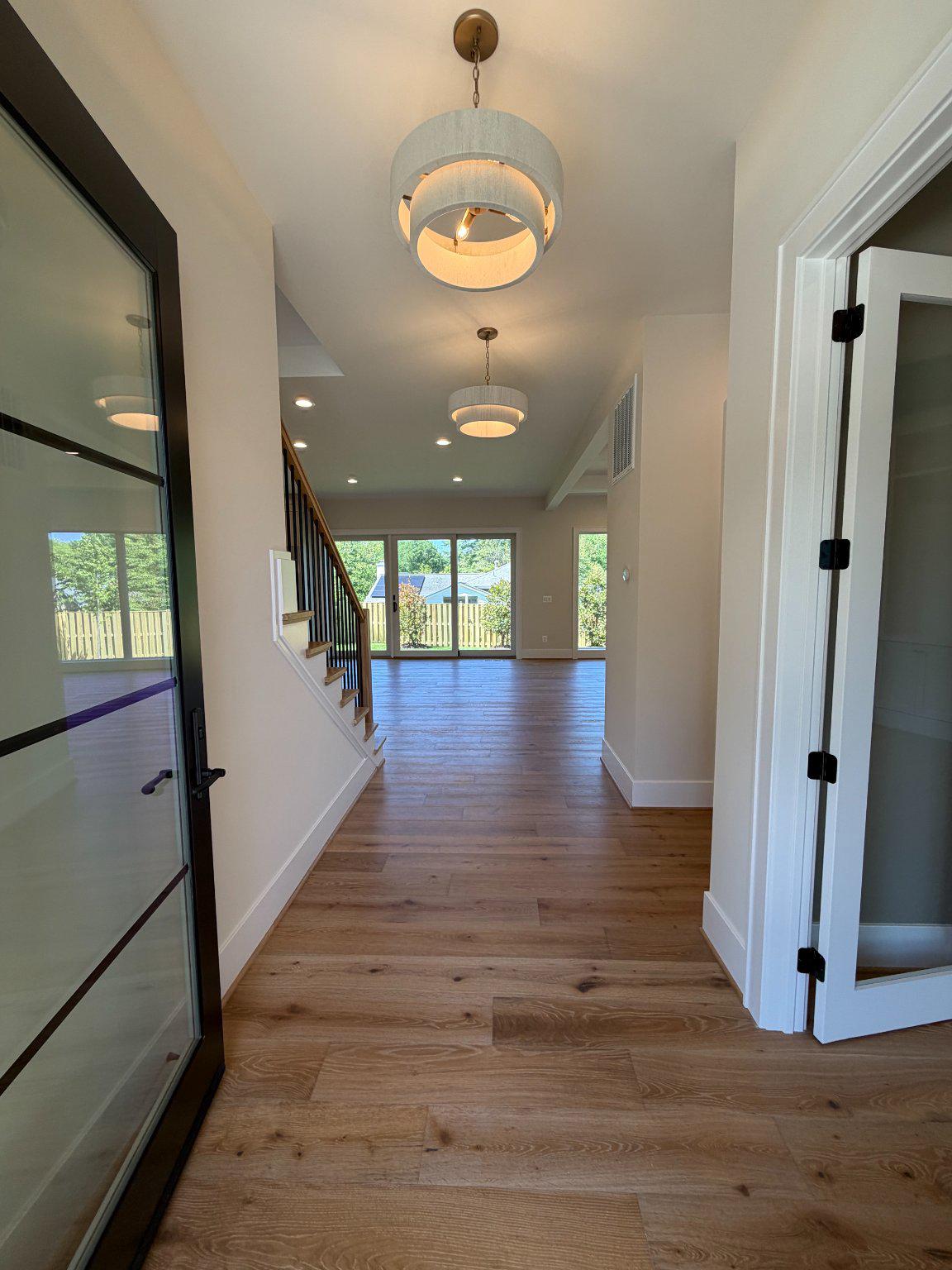 WHISTLING PINES - Residential