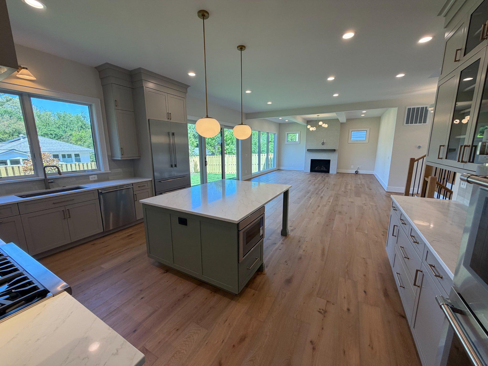 WHISTLING PINES - Residential