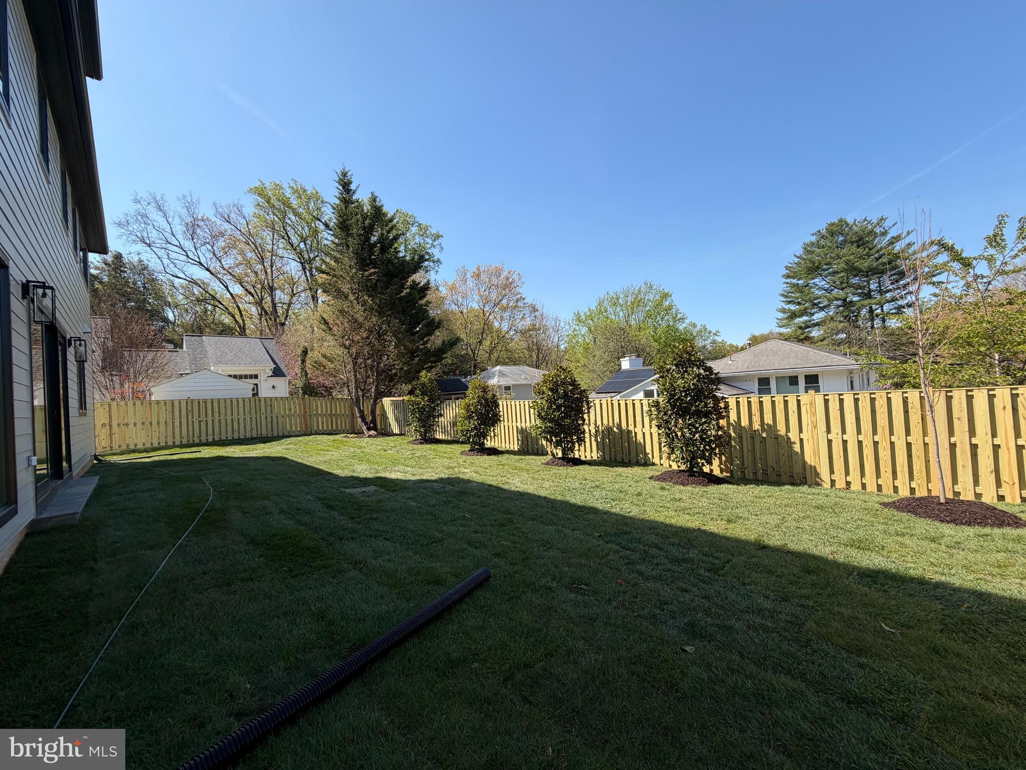 WHISTLING PINES - Residential