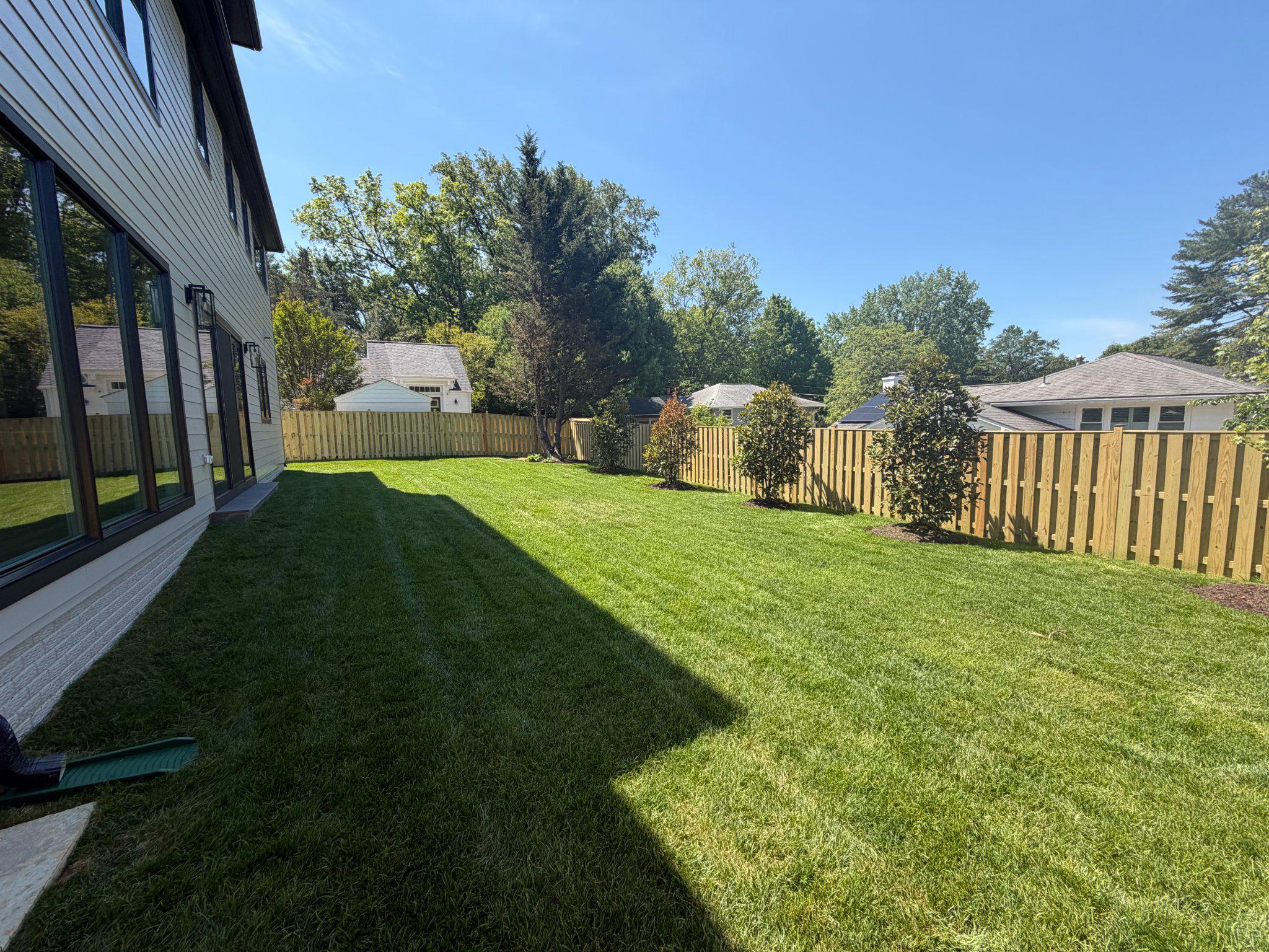 WHISTLING PINES - Residential